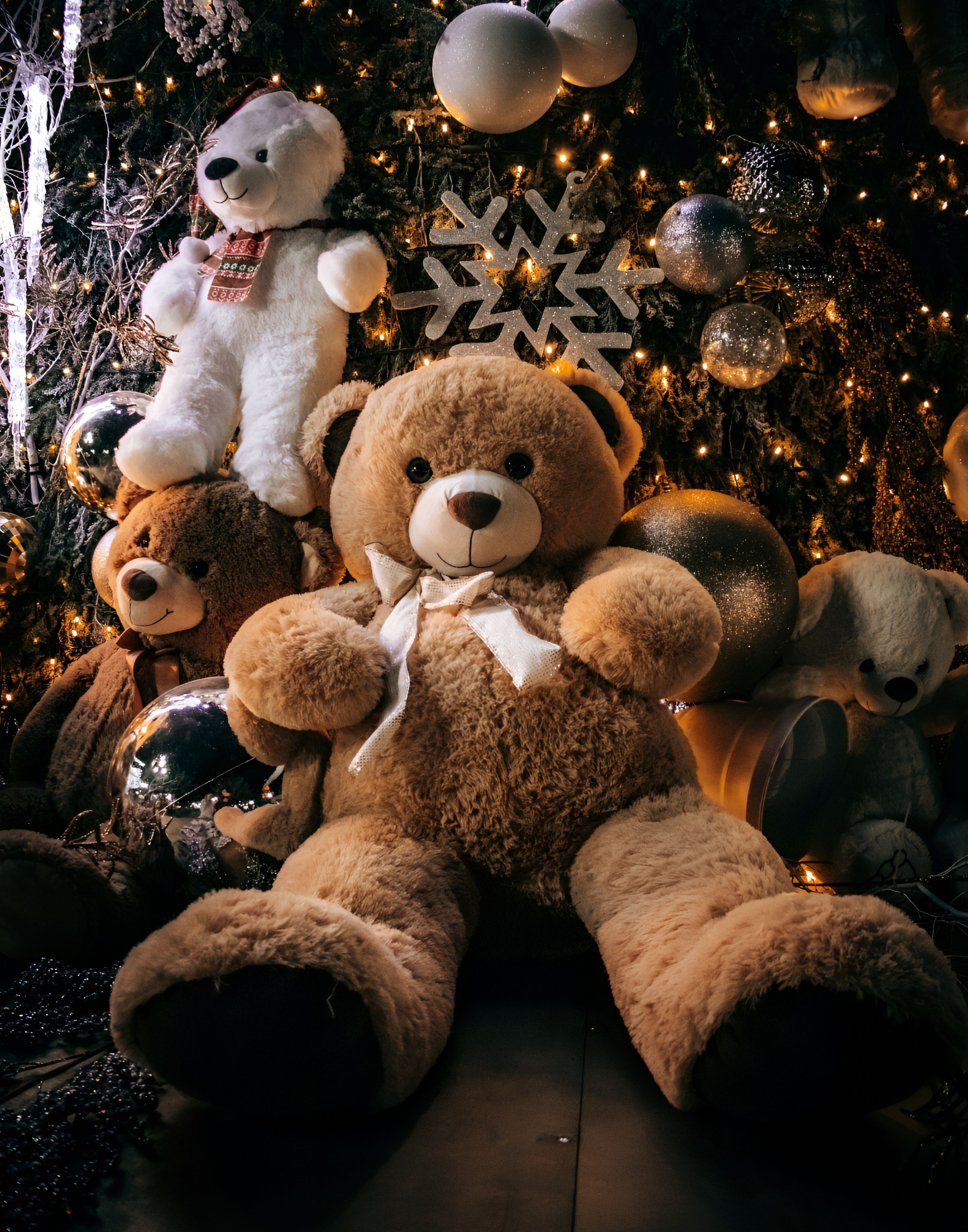 Ositos De Peluche Y Adornos Navideños Acogedores · Foto de stock gratuita