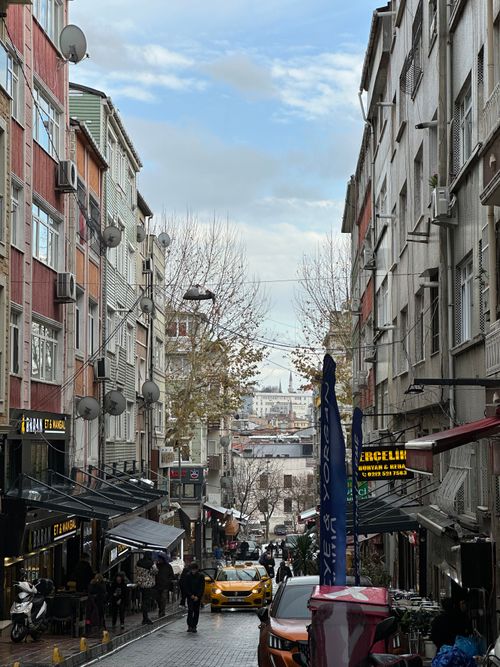 Free A vibrant street scene in Istanbul capturing daily life in a busy alleyway. Stock Photo