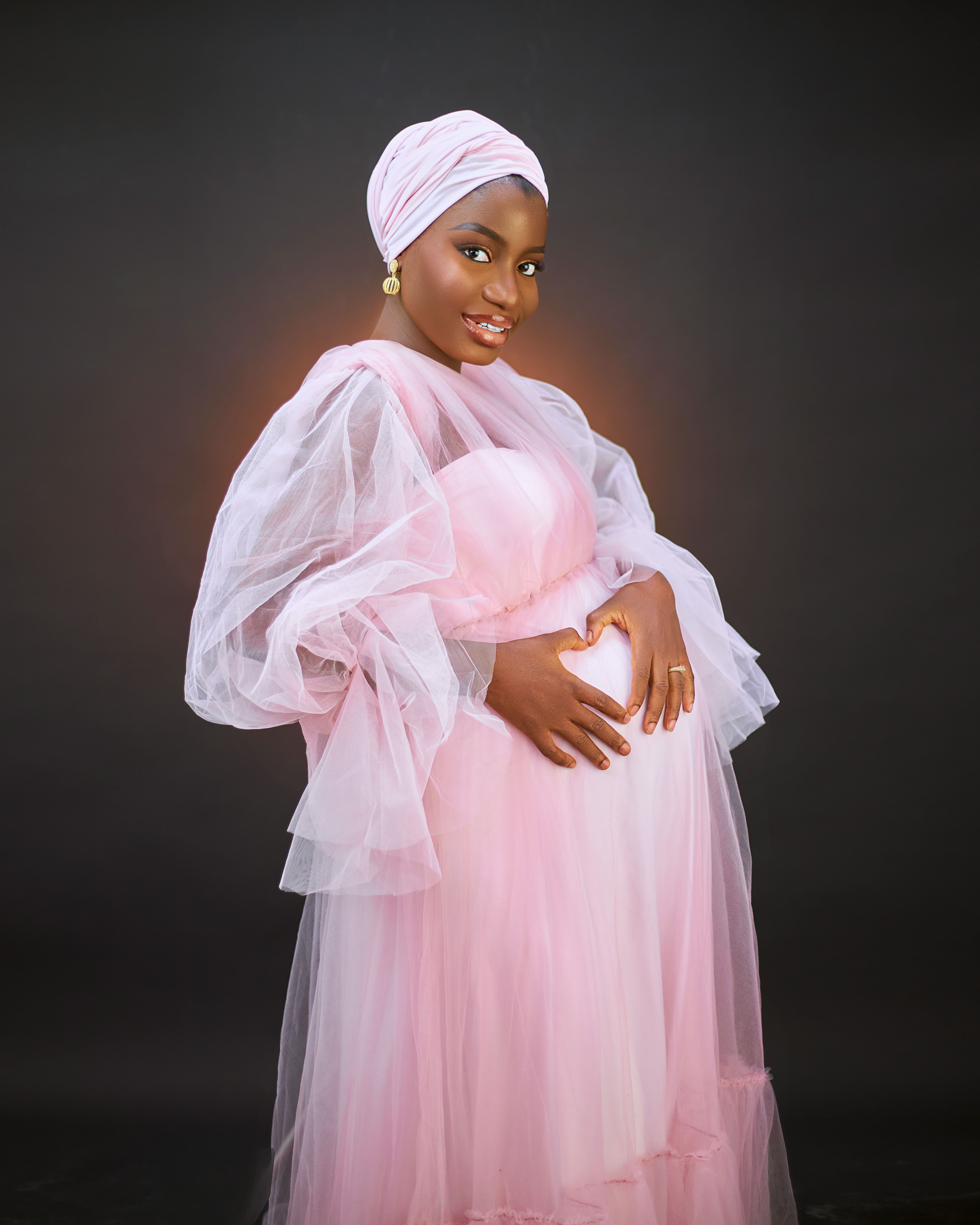 Rihanna Pink Maternity Dress Photos, Download The BEST Free Rihanna Pink  Maternity Dress Stock Photos & HD Images