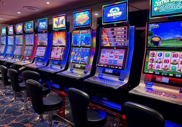 Online Casino: Spielautomaten und Live-Spiele im Überblick