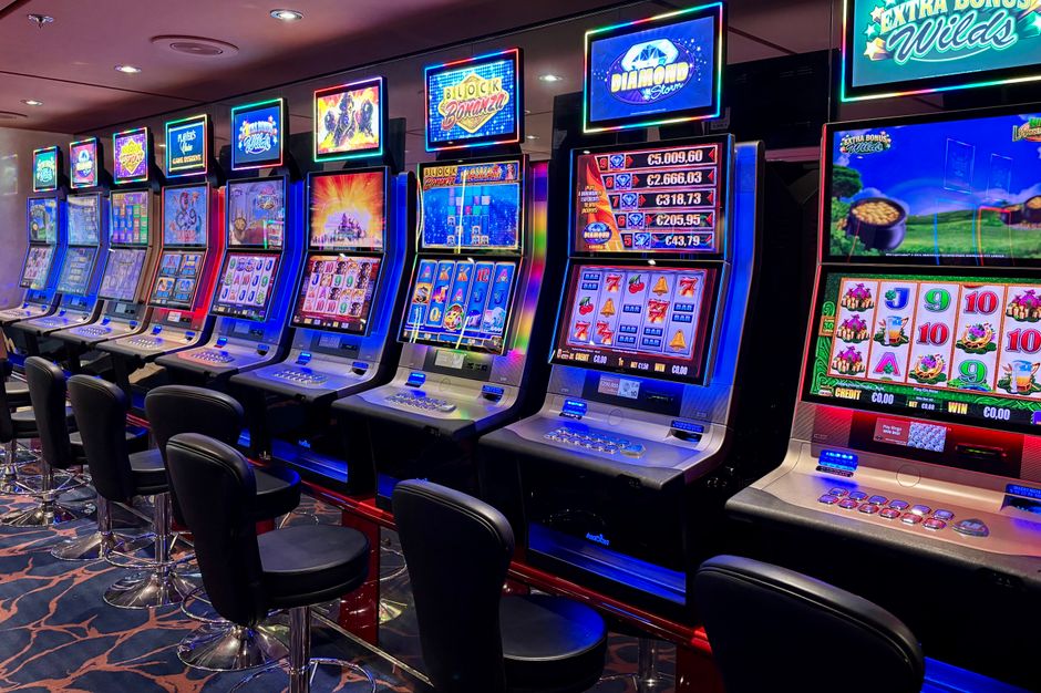 Slot
