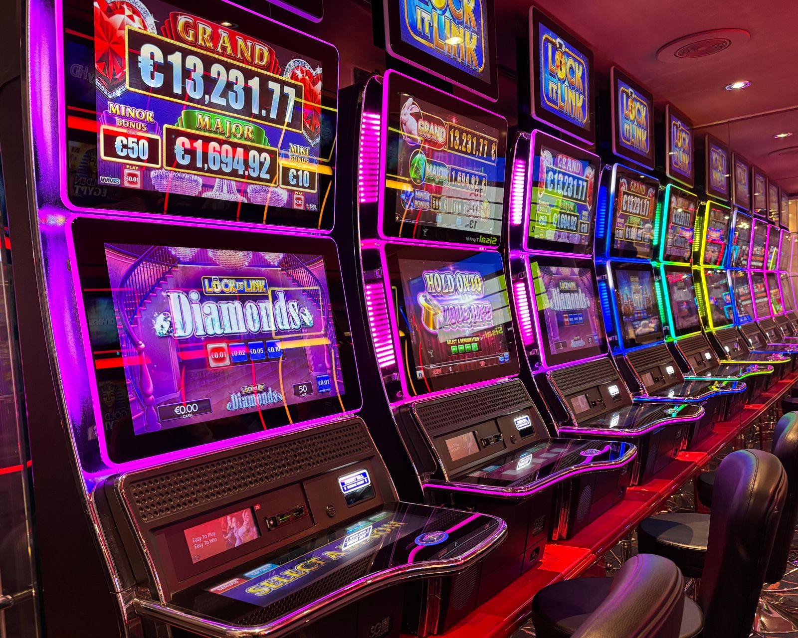 Premium casino slot machines