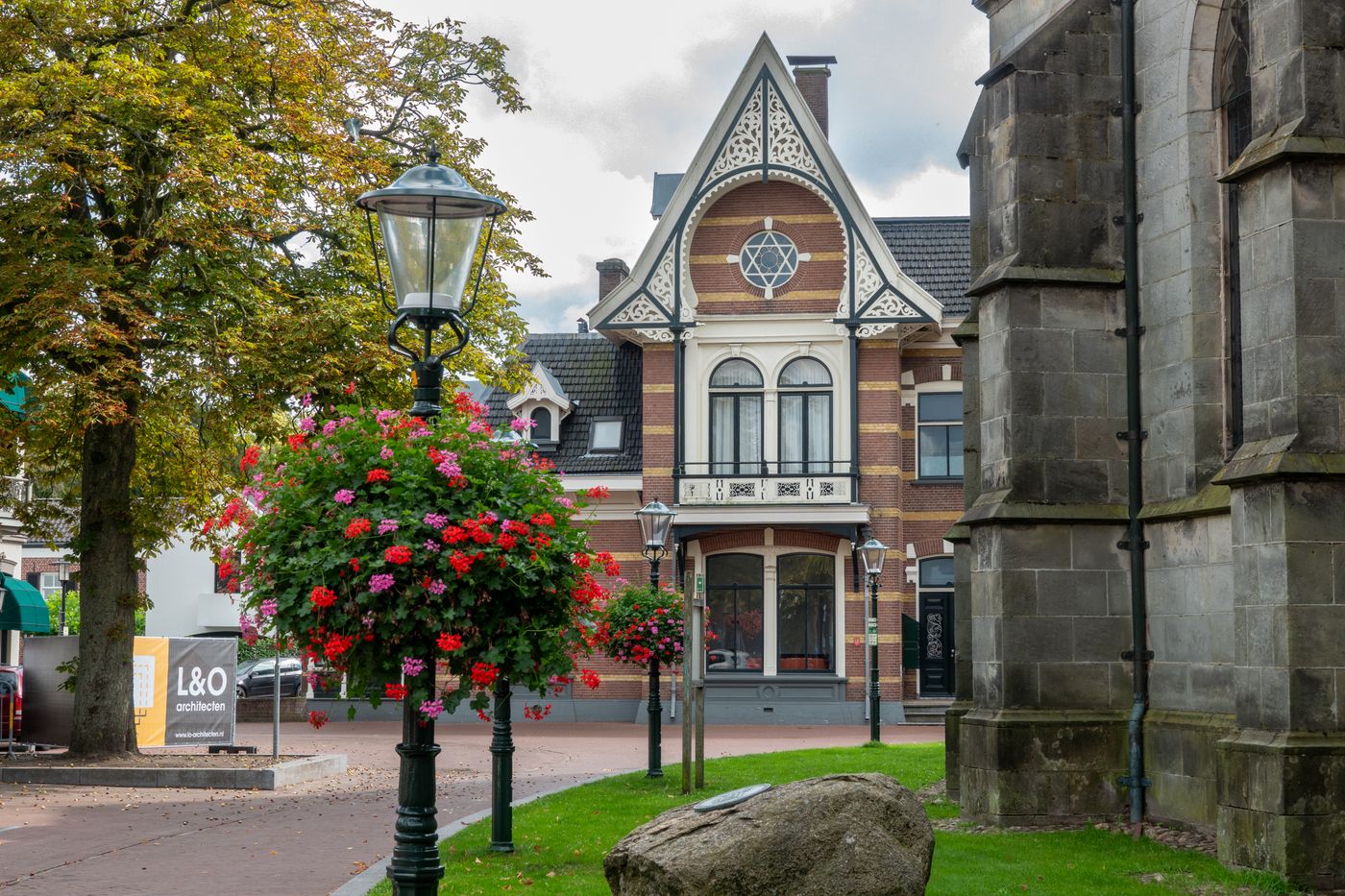Autumn on the gables · Naarden