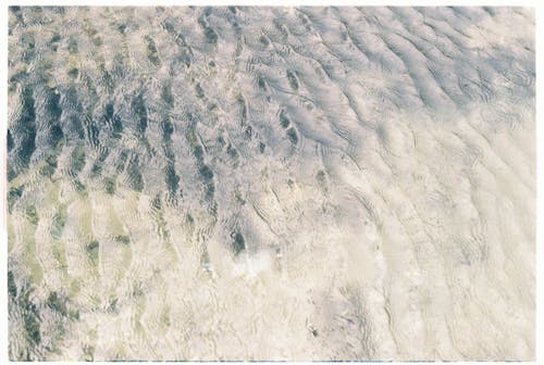 Darmowe zdjęcie z galerii z fotografia z drona, morze, na dworze