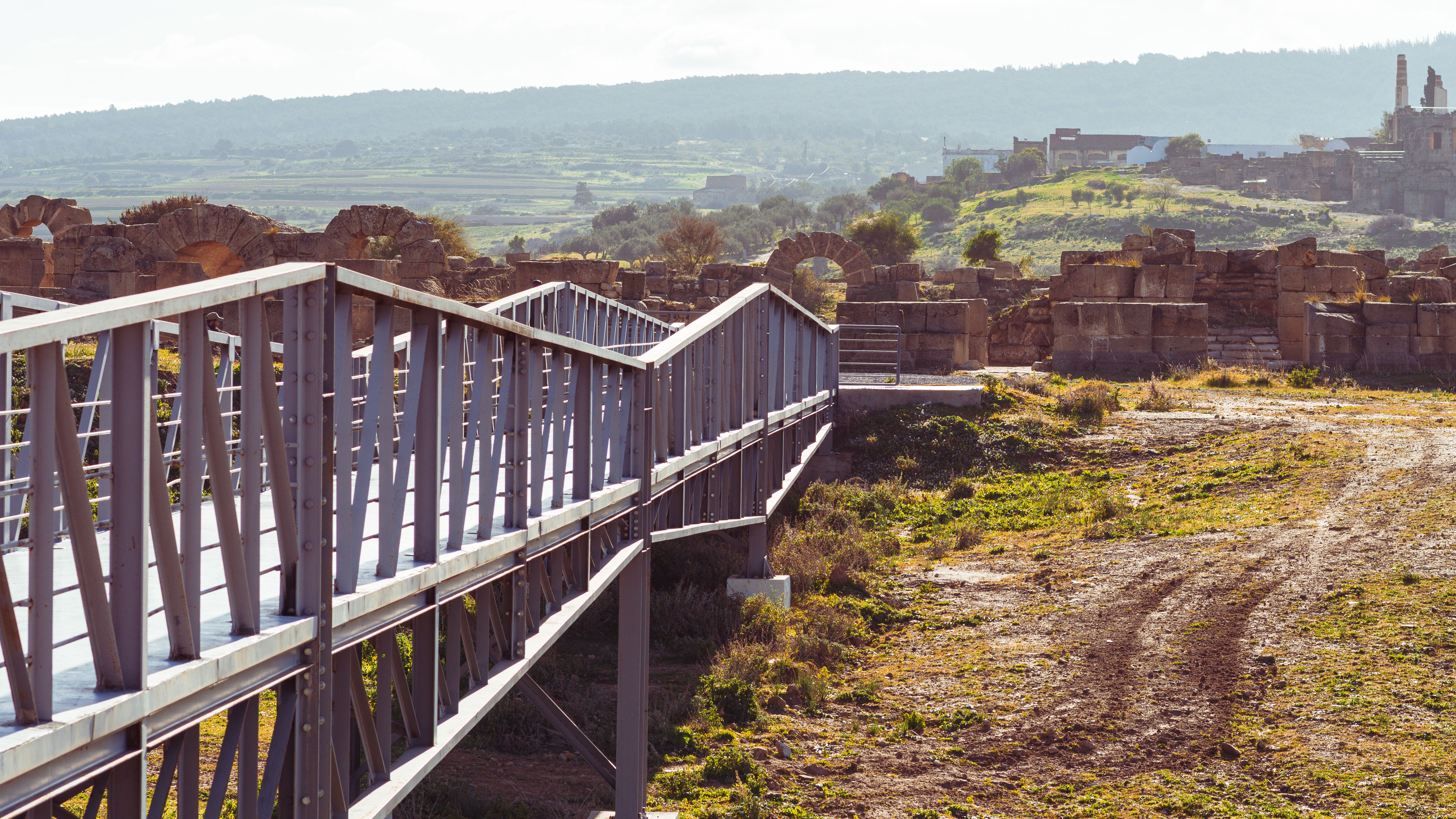 Ruinas Romanas Antiguas En Uthina, Túnez · Foto de stock gratuita