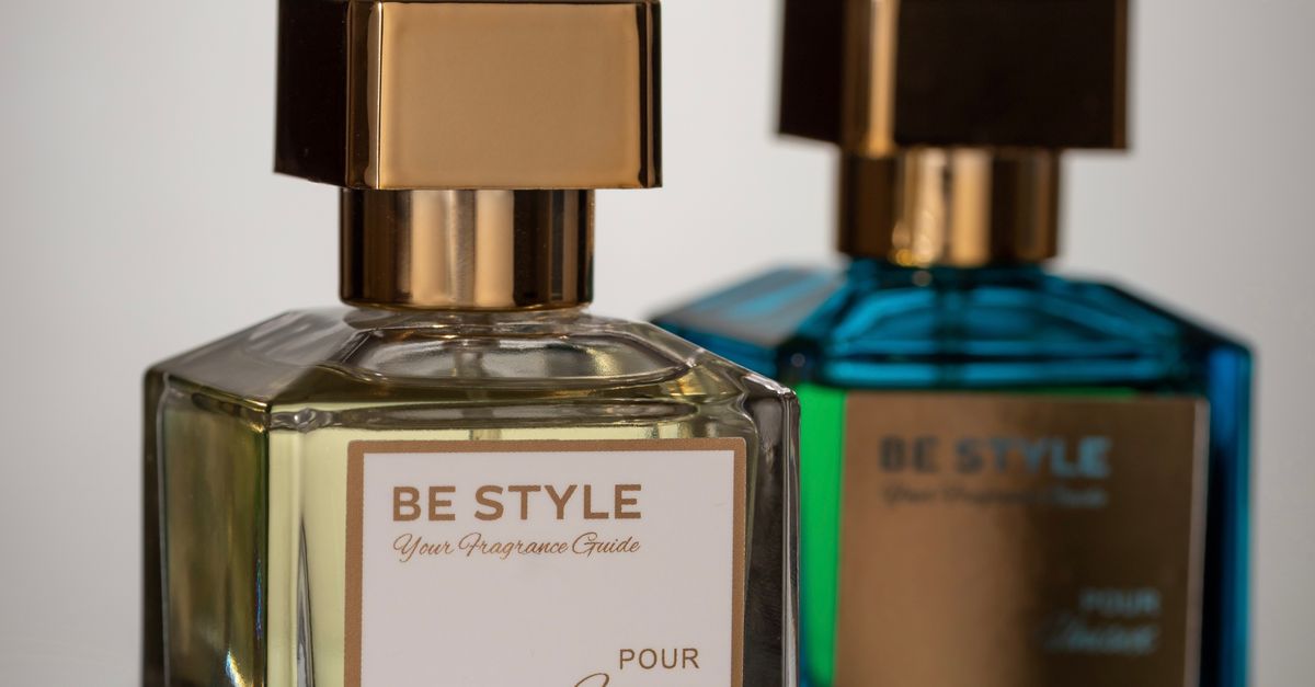 Elegant Be Style Perfume Bottles Showcase · Free Stock Photo