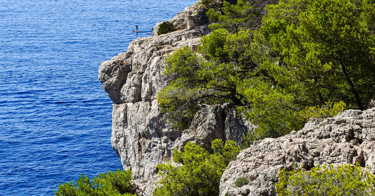 Calanques Cliffs Stunning Calanques Cliffs in Provence, France · Free Stock Photo