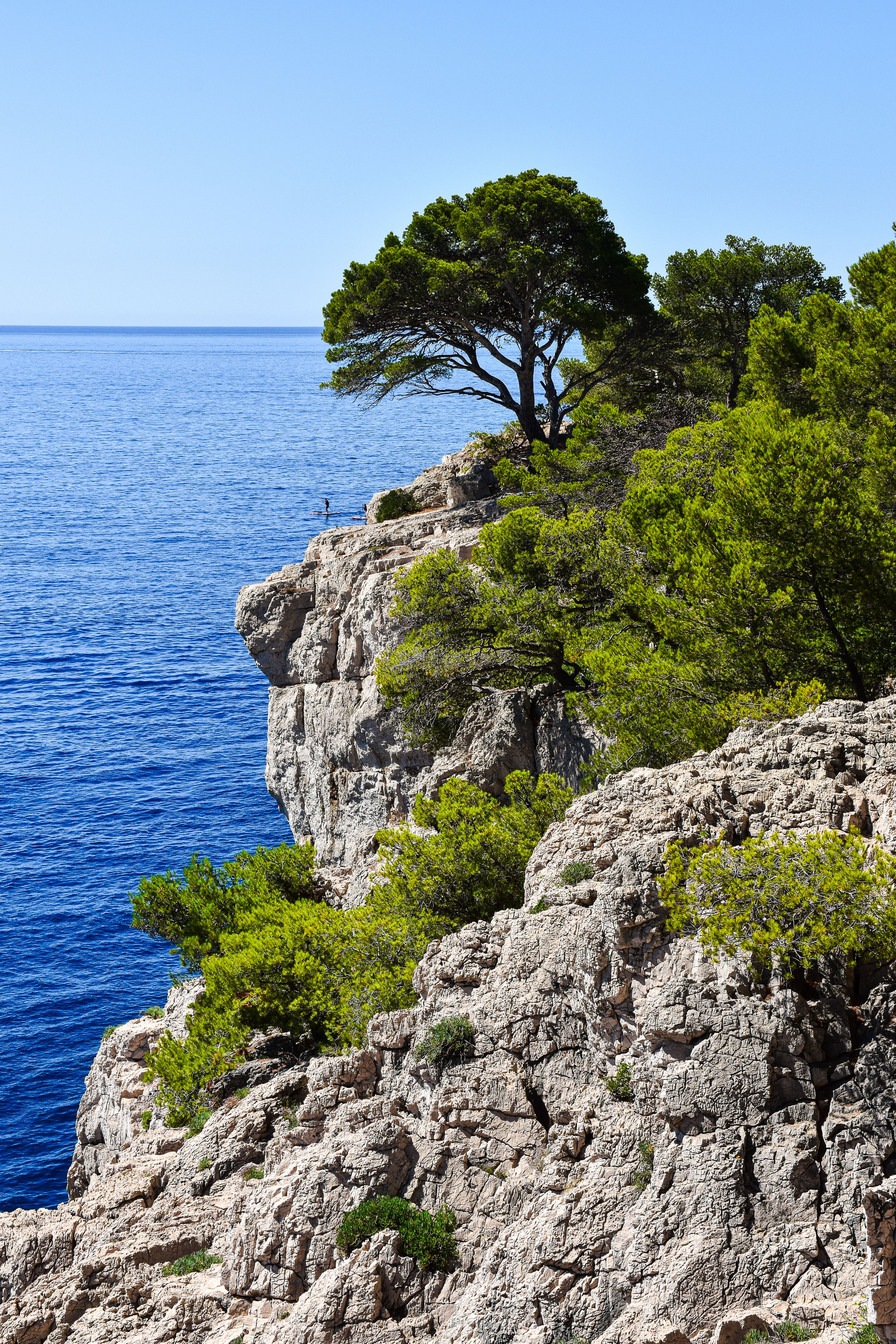 stunning-calanques-cliffs-in-provence-france-free-stock-photo