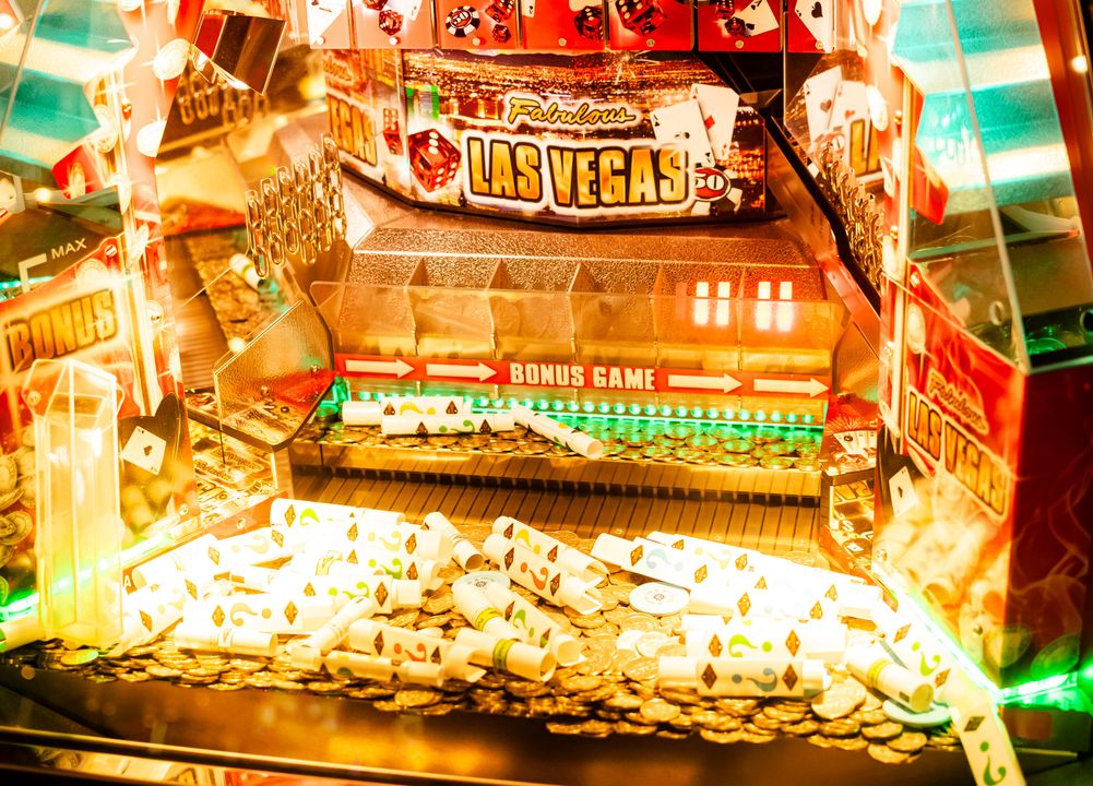 Online Casino: Spielautomaten und Live-Spiele im Überblick