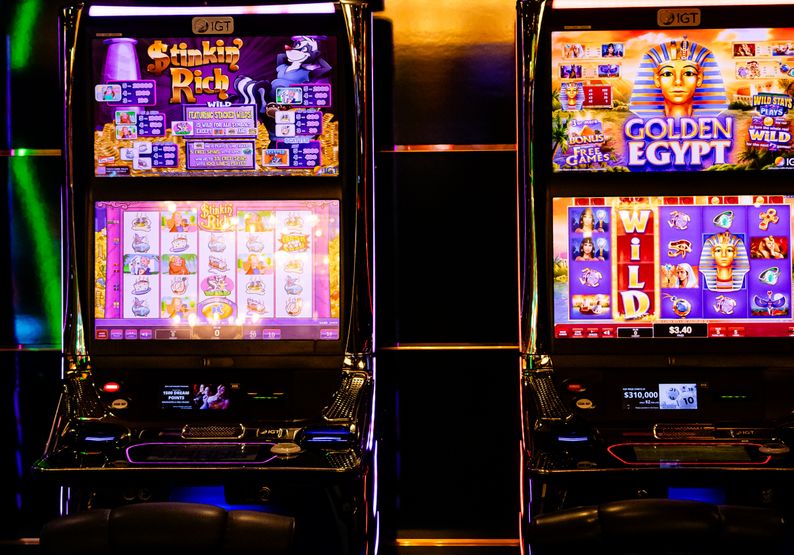 Online Casino: Spielautomaten und Live-Spiele im Überblick