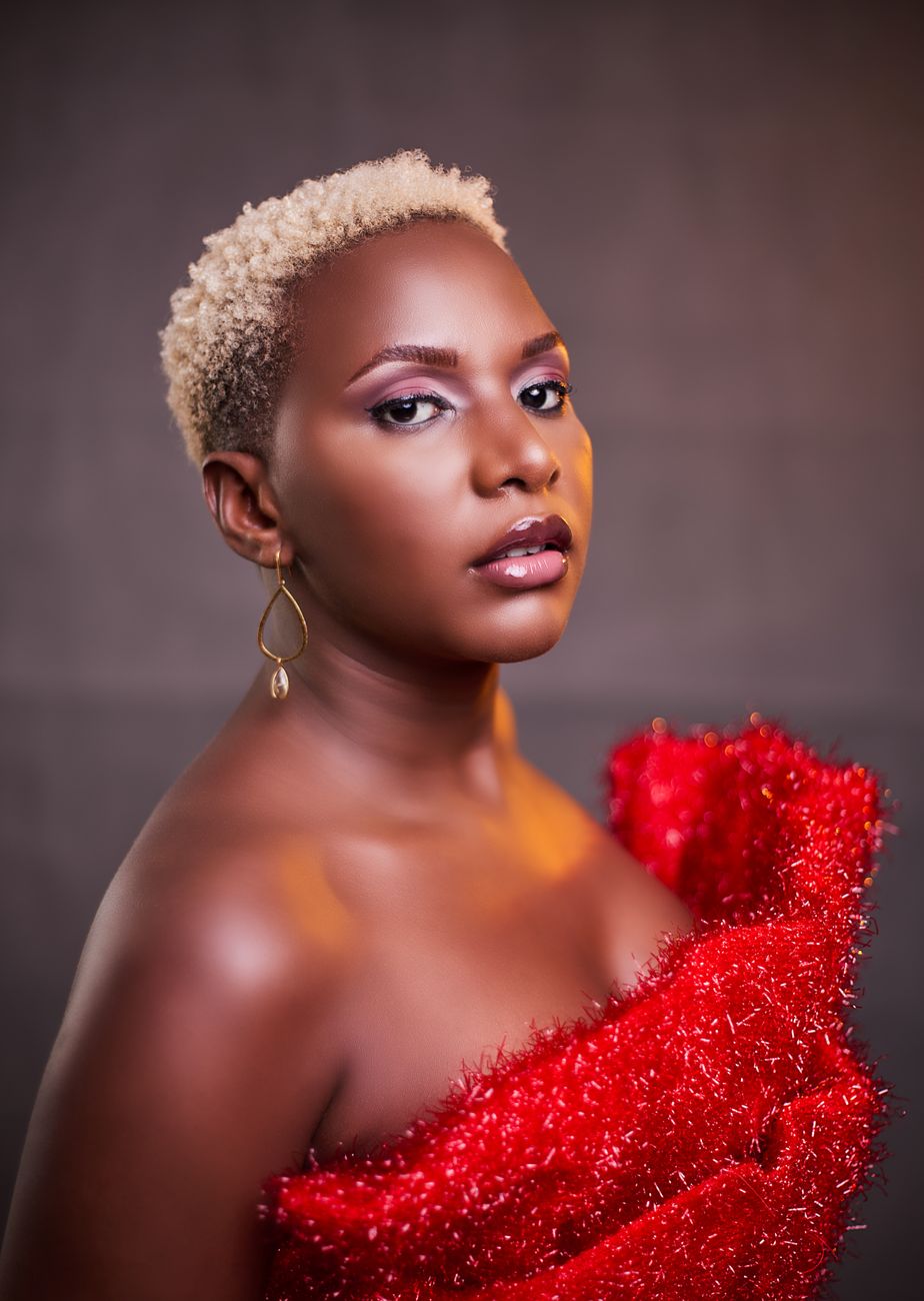 Platinum Top — a hair look on BLK GLO