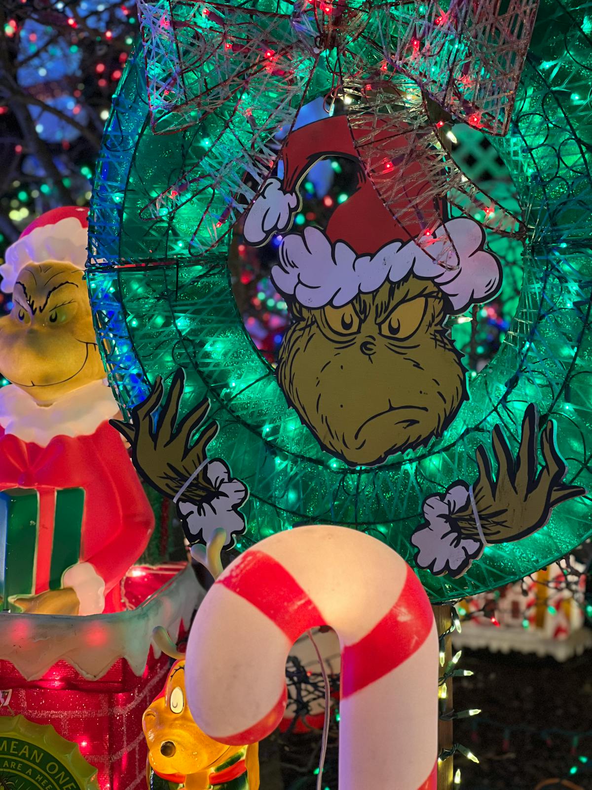 Free animated christmas wallpaper for windows