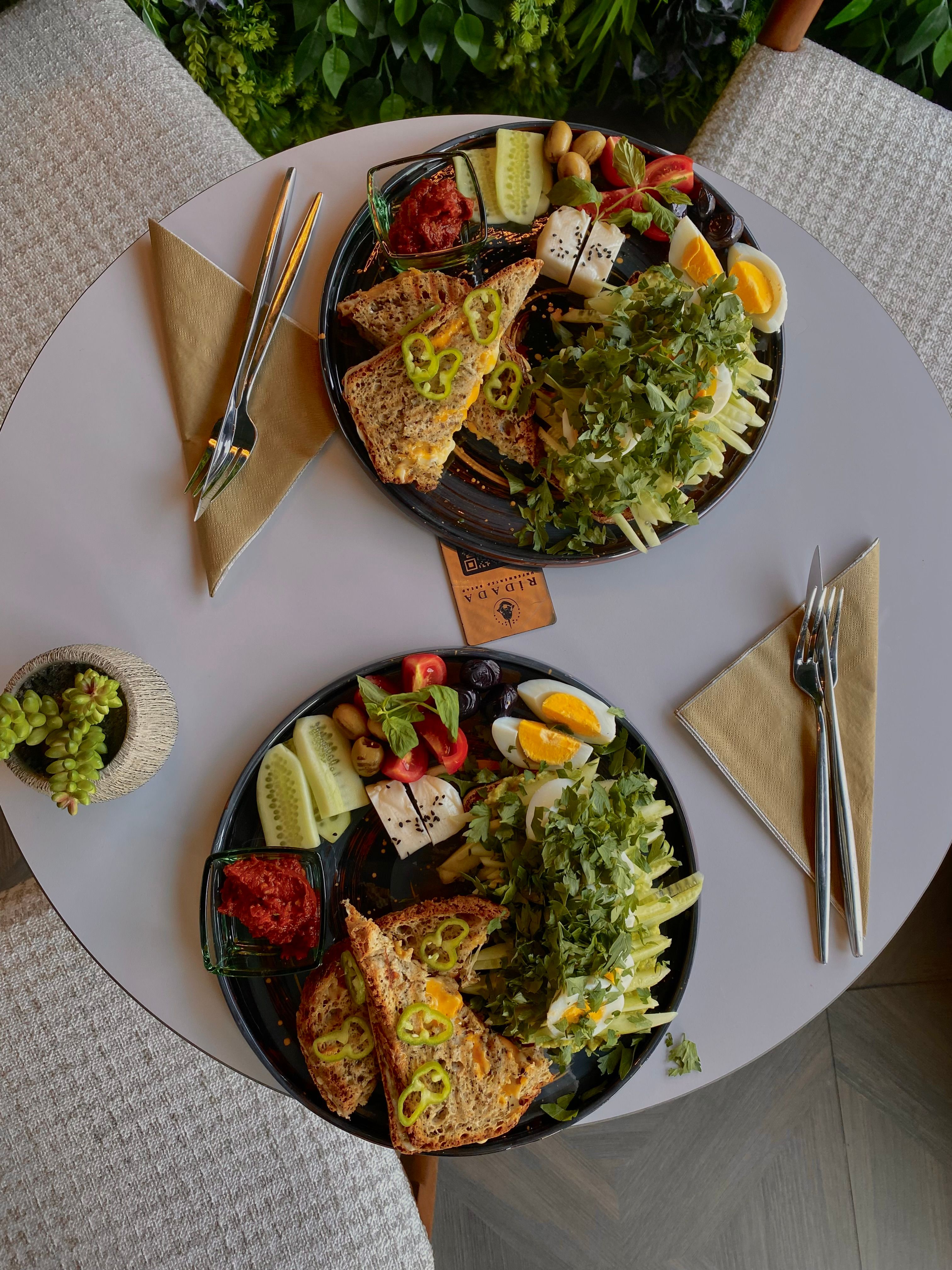 A vibrant Turkish breakfast spread featuring a variety of fresh foods in Kayseri, Turkiye.