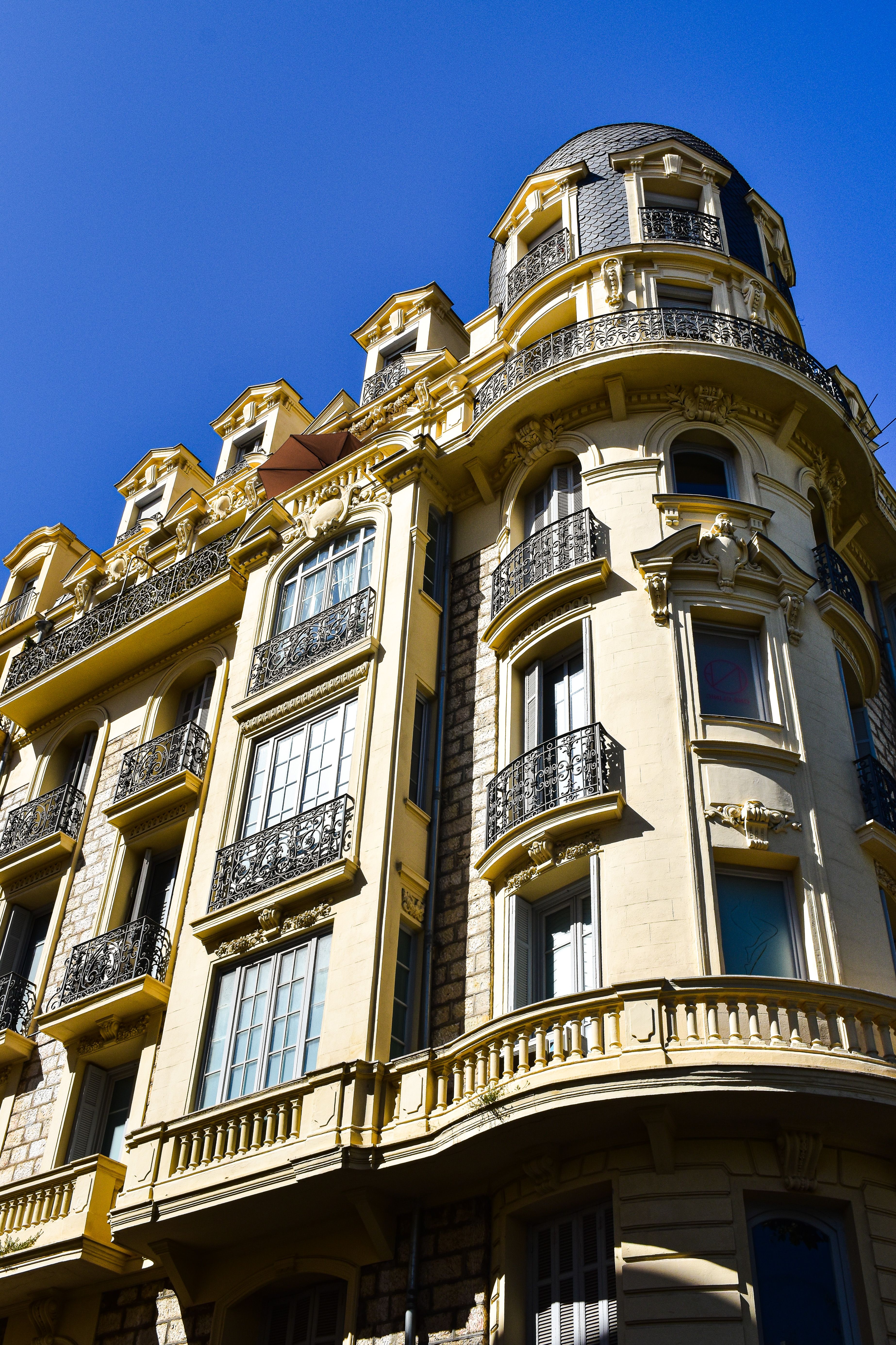 Elegant Belle Époque Architecture in Nice, France · Free Stock Photo