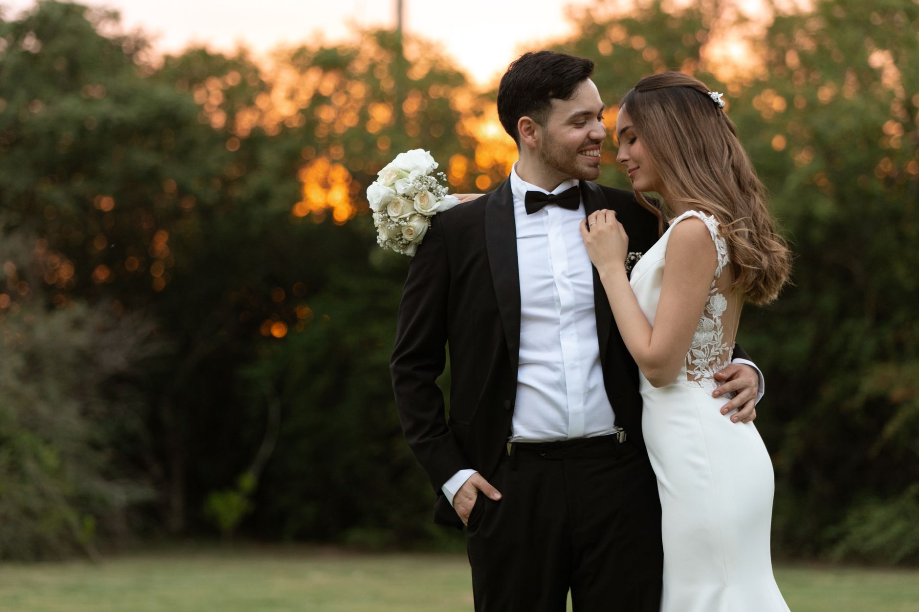 Illuminating Your Love Story: How to Timeline Your Luxury Wedding Day for Cinematic Perfection