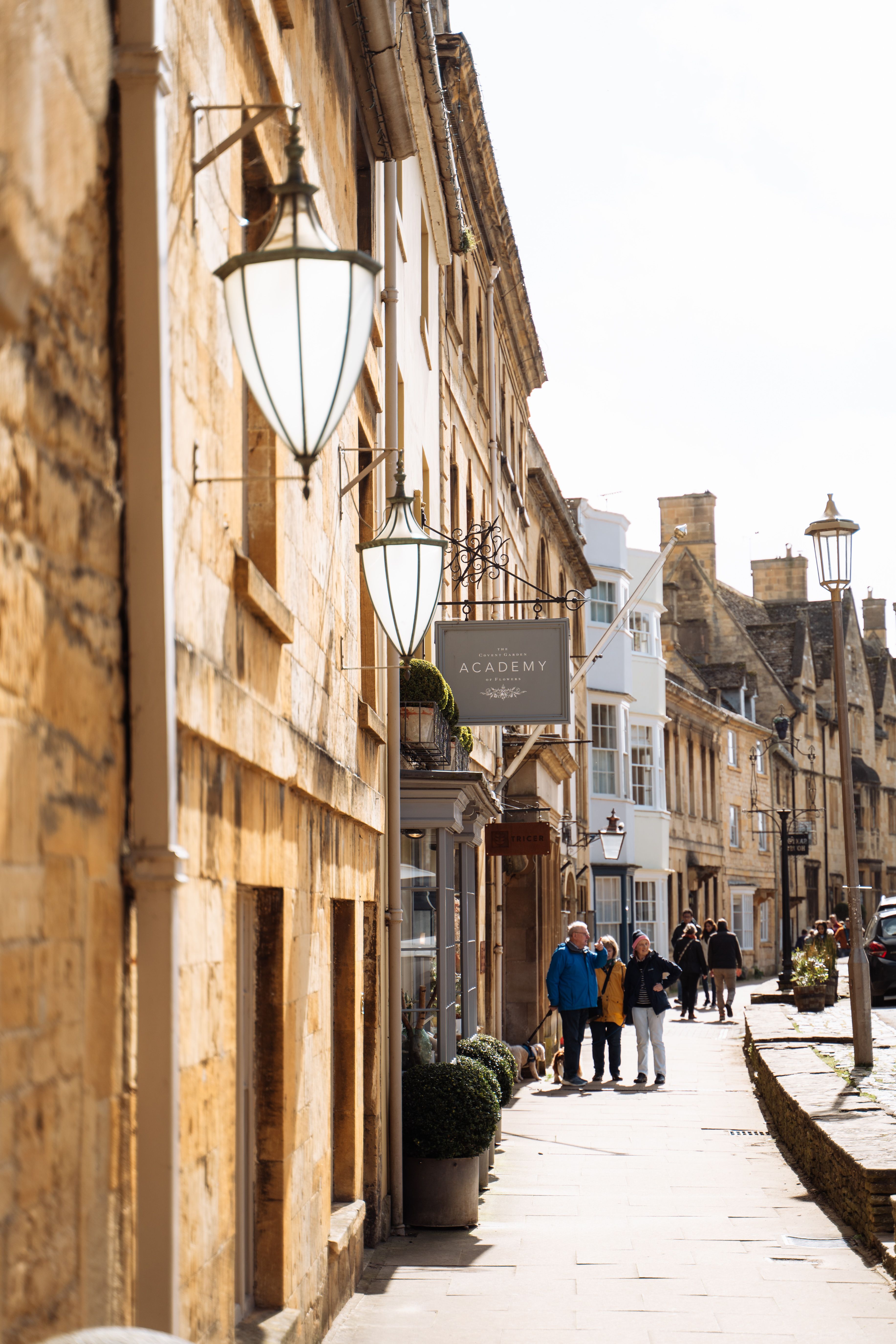 Charming English Village Street Scene · Free Stock Photo