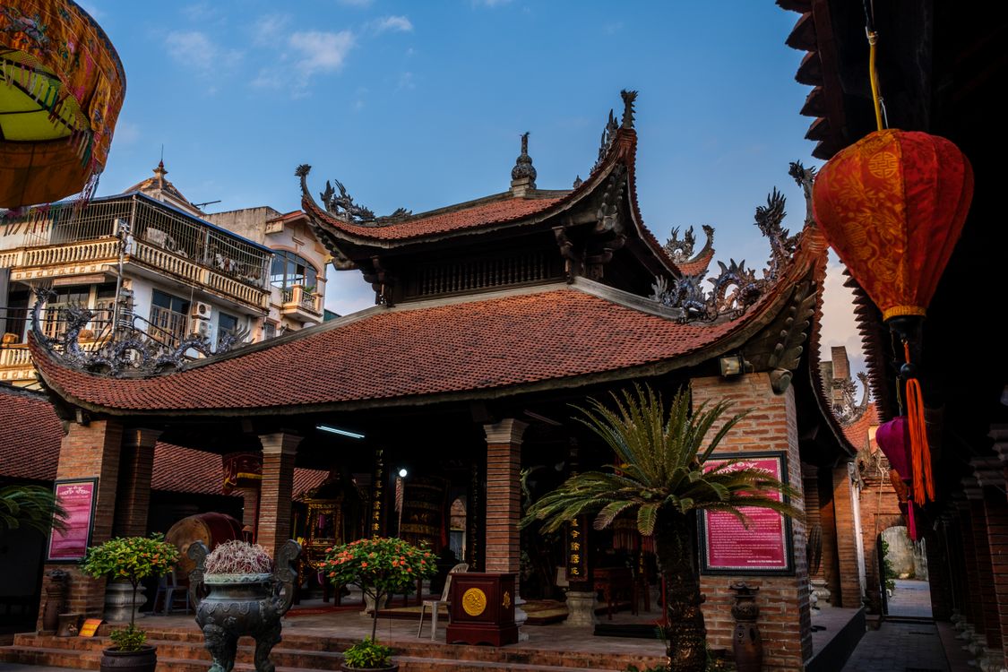 Traditional Vietnamese Architecture In Hanoi Free Stock Photo traditional-vietnamese-architecture-in-hanoi-free-stock-photo