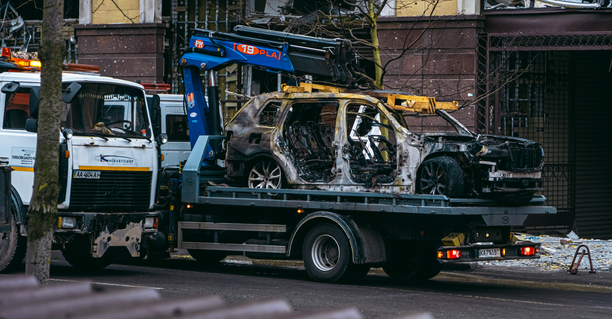 Russia Kills 21 in Kyiv as Ballistic Missiles Evade Depleted Air Defenses