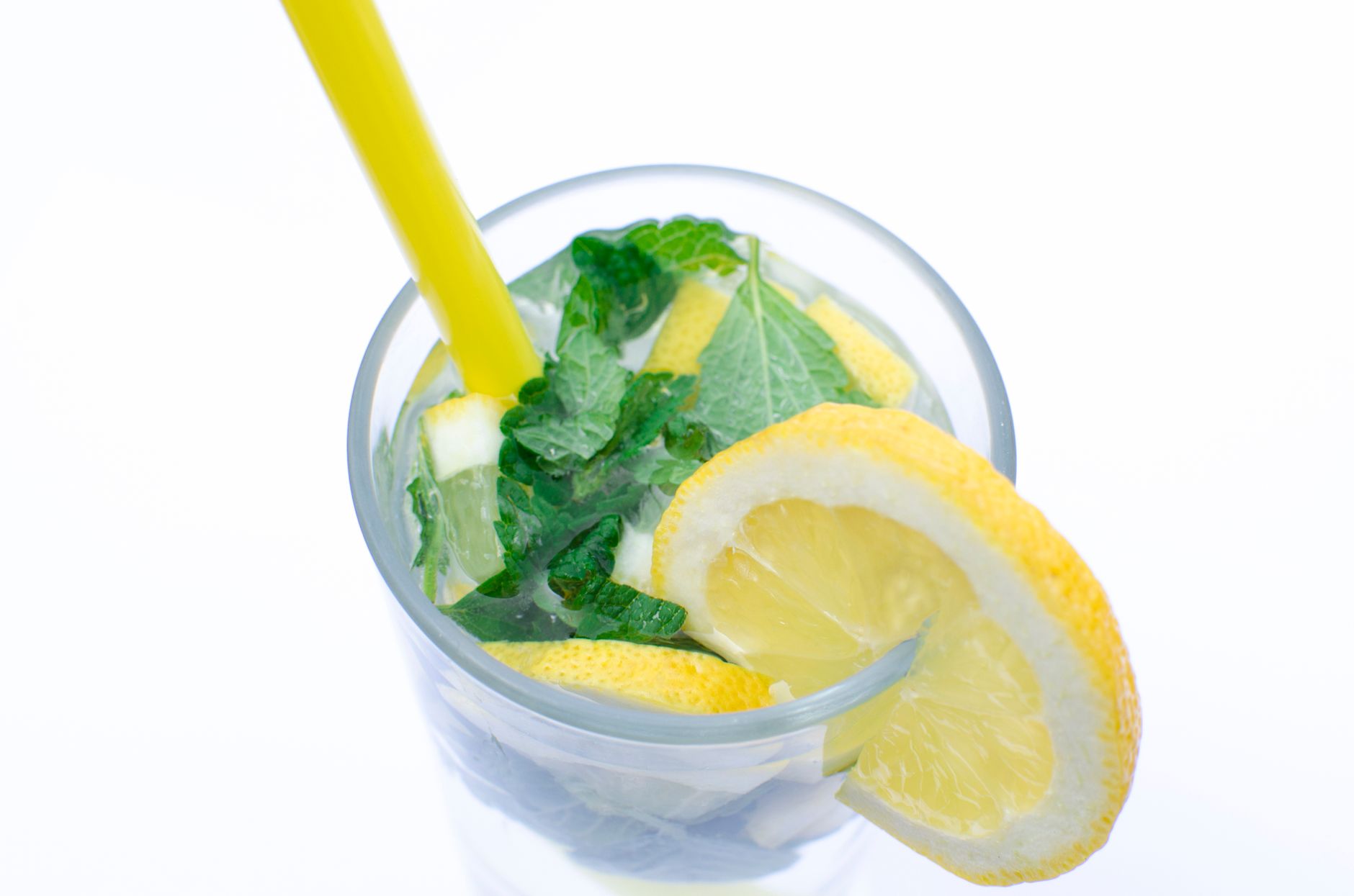 Serinletici Nane ve Limon Suyu