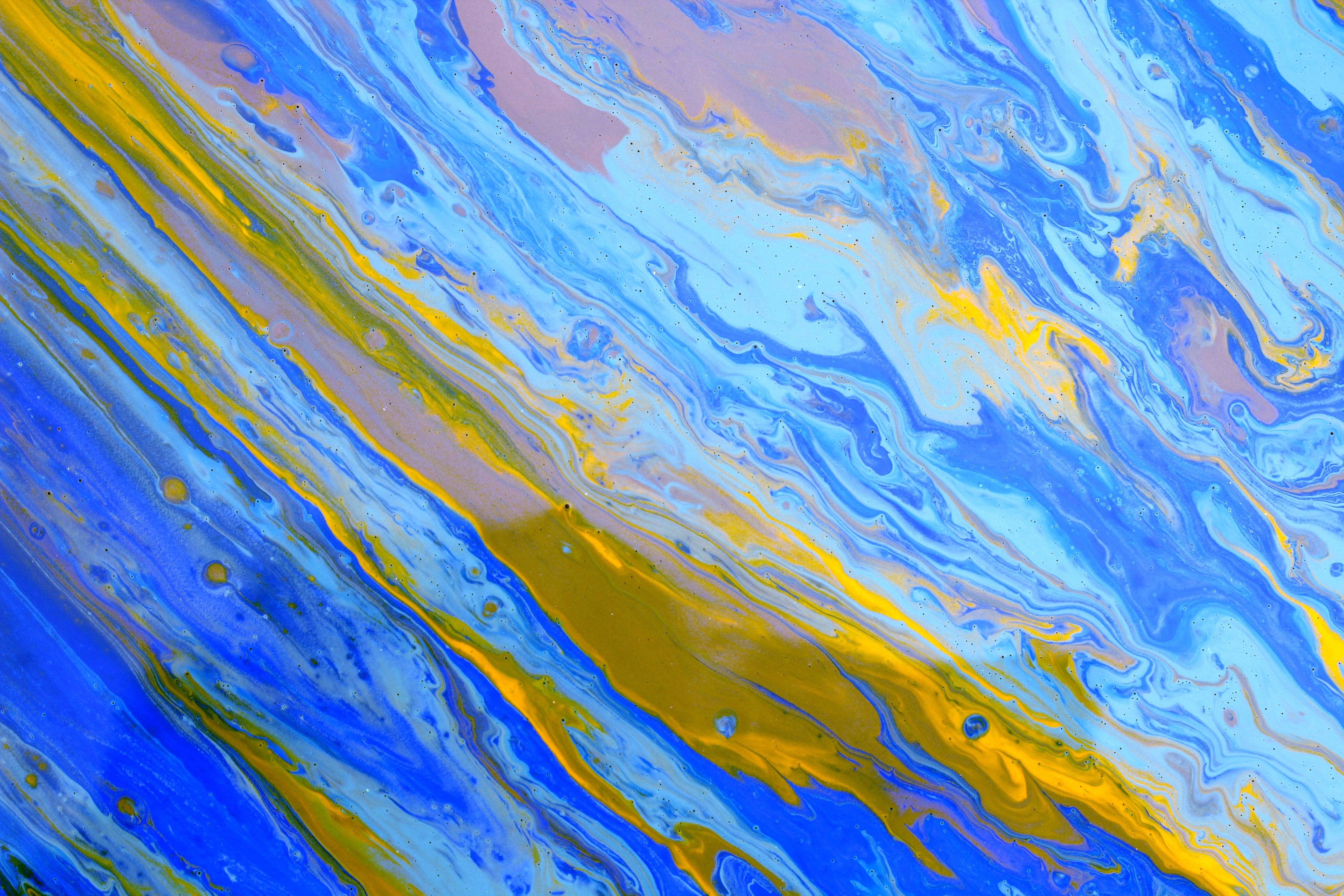 Vibrant Abstract Fluid Art with Blue and Gold · Free Stock Photo