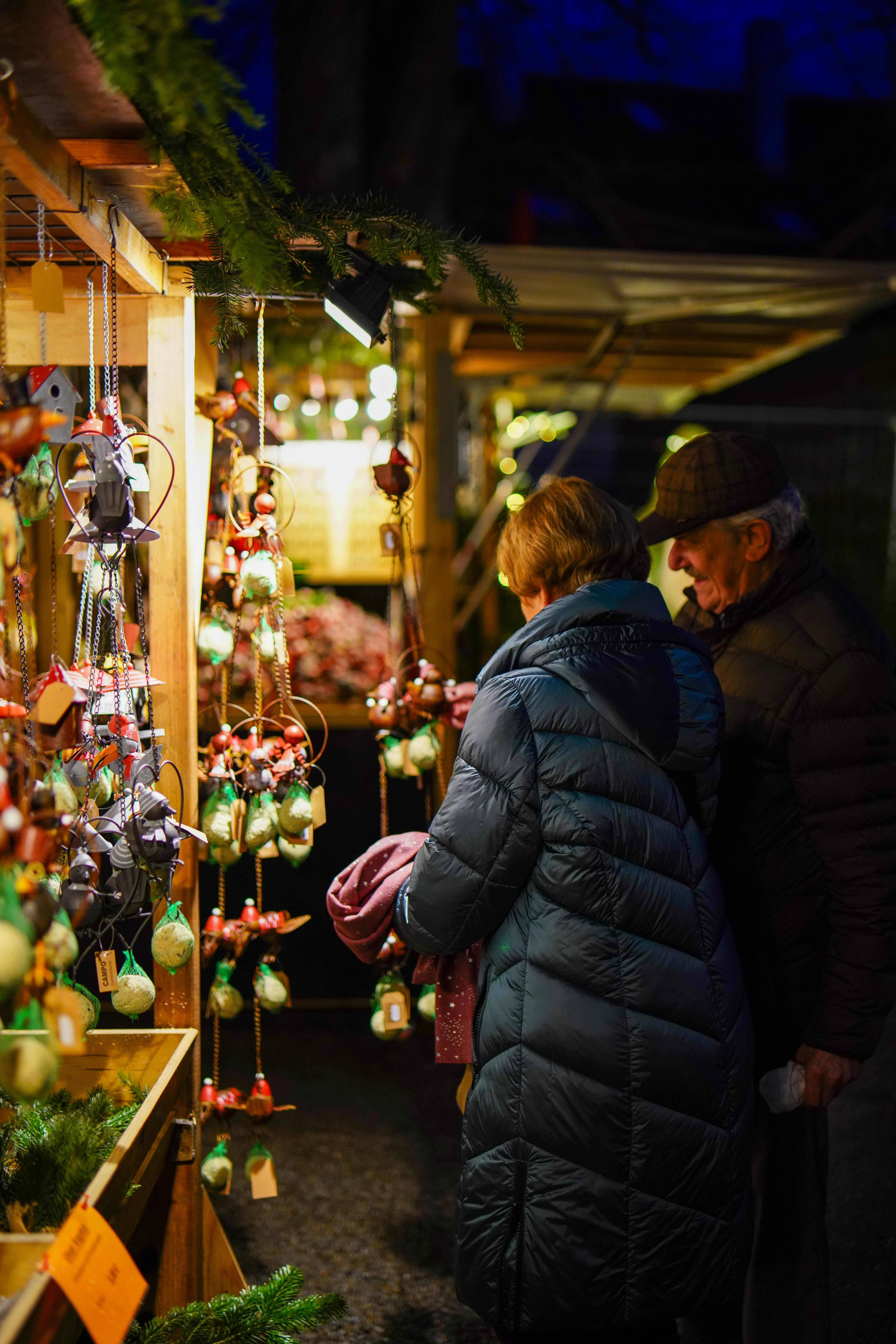 10 Smart Shopping Strategies to Save Big on Holiday Sales