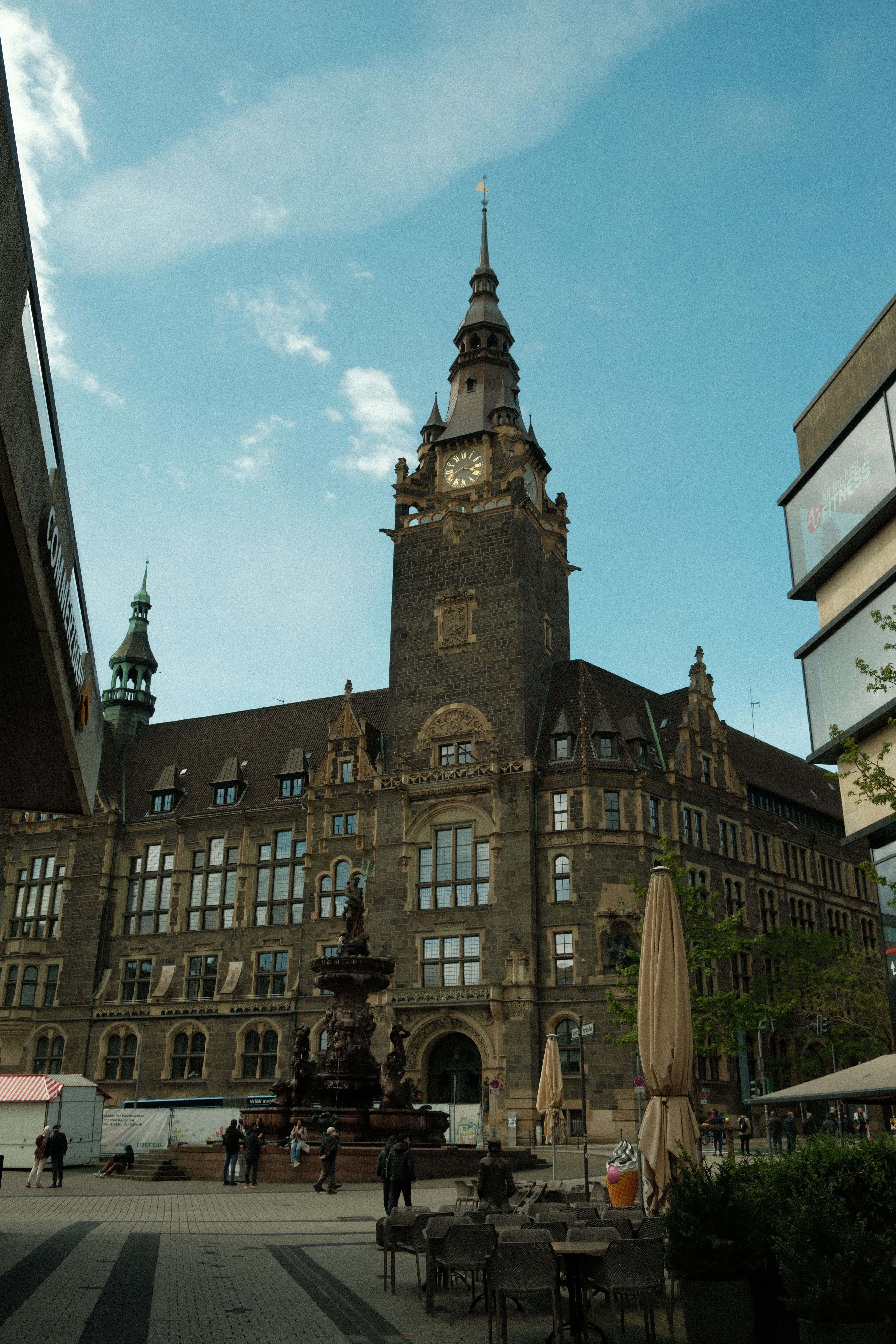 Best HD Pictures about  Plz Von Wuppertal  with No AI Images