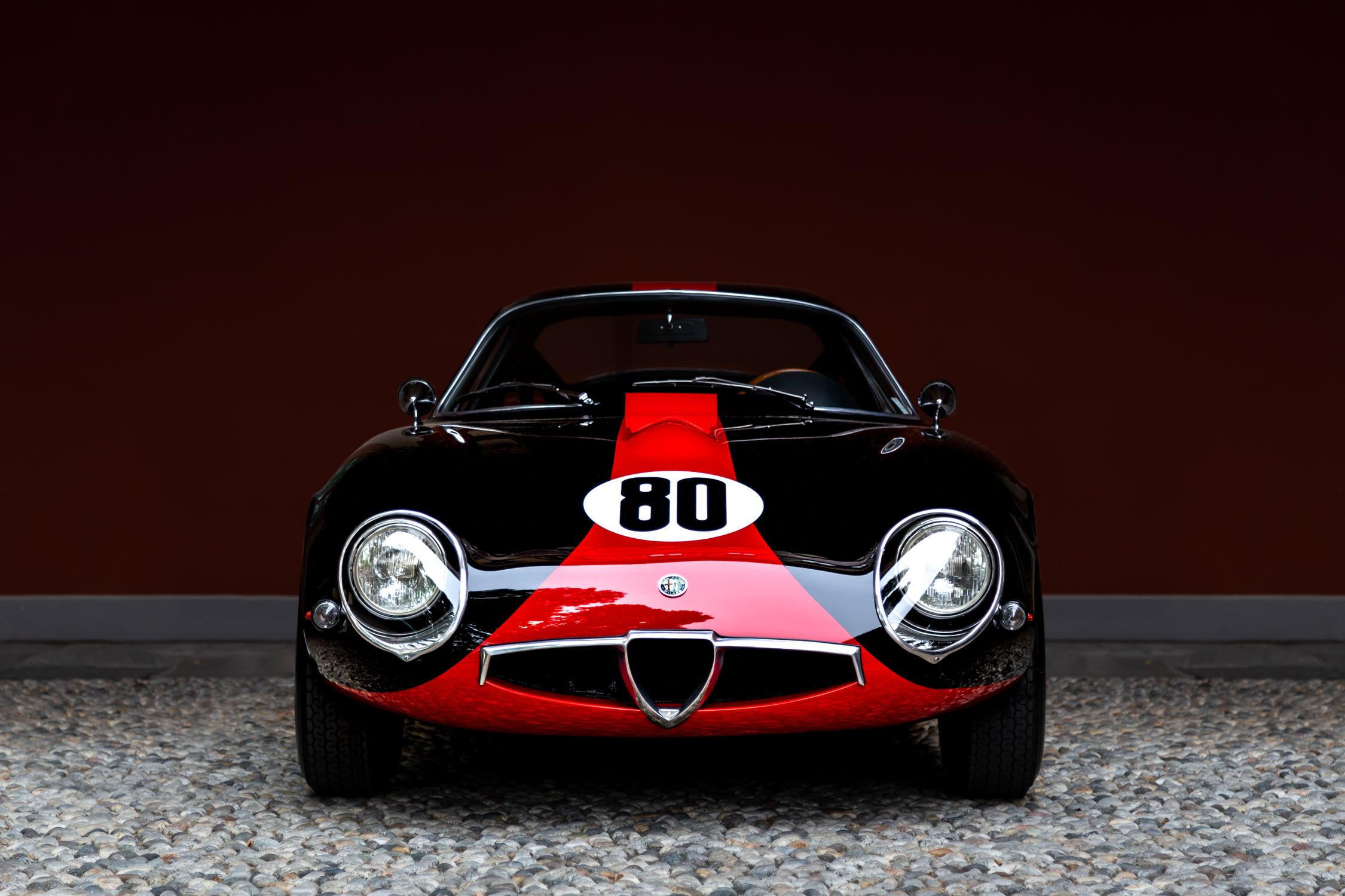 Classic Vintage Car with Racing Number 80 · Free Stock Photo