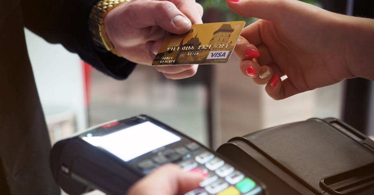 How to swipe a credit card on square