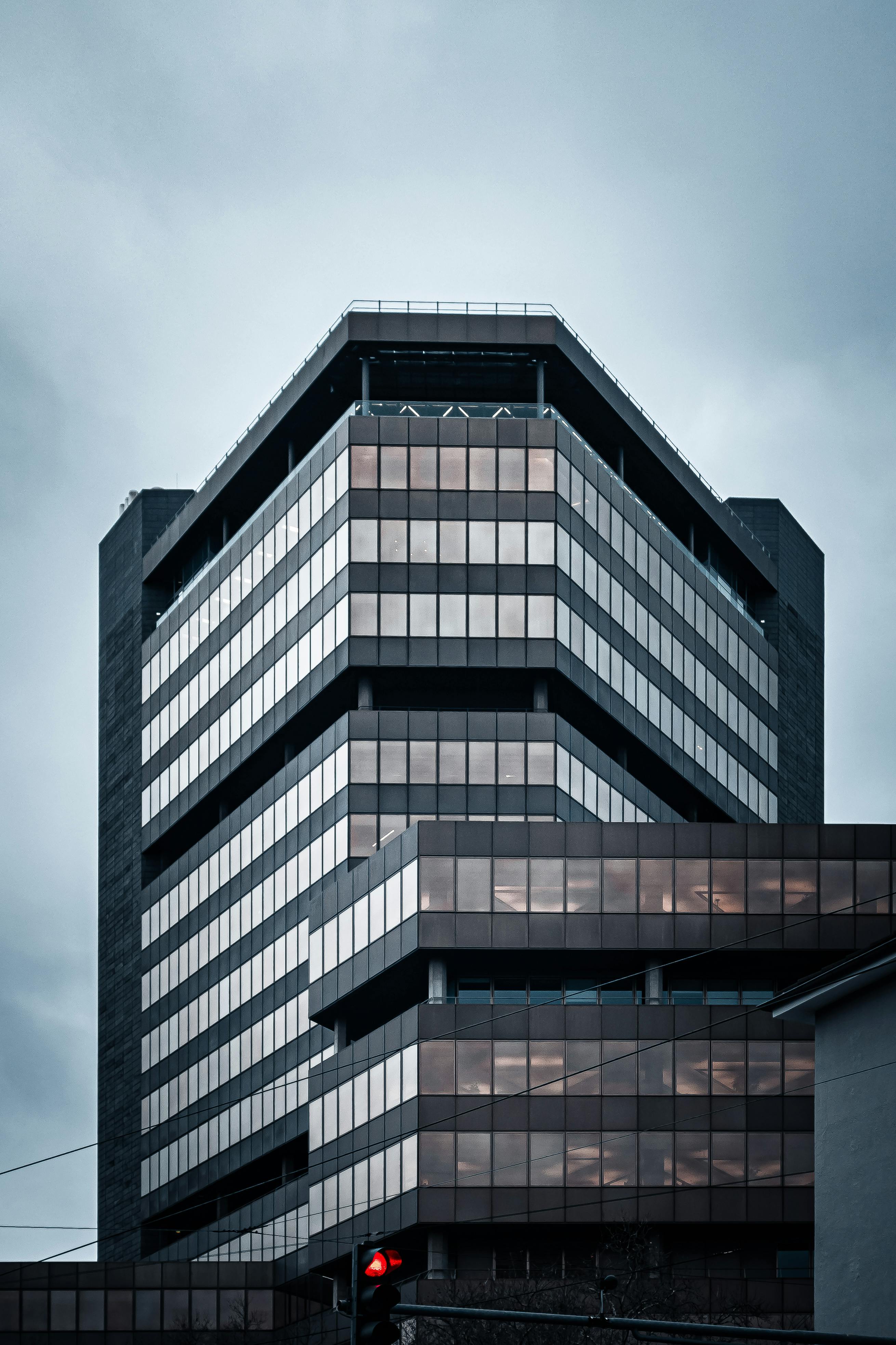 modern skyscraper in cologne s urban skyline