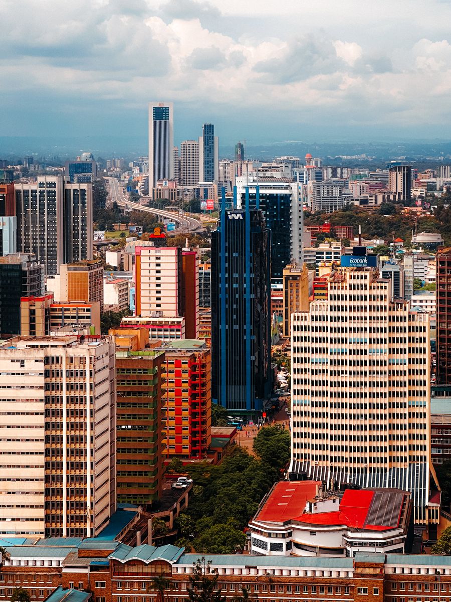 Nairobi — City lights and safari sights