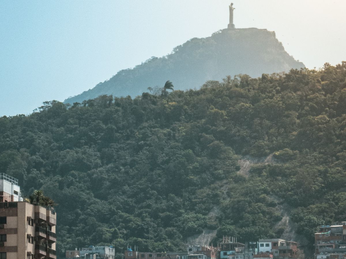Vista do Rio de Janeiro com o Cristo Redentor ao fundo