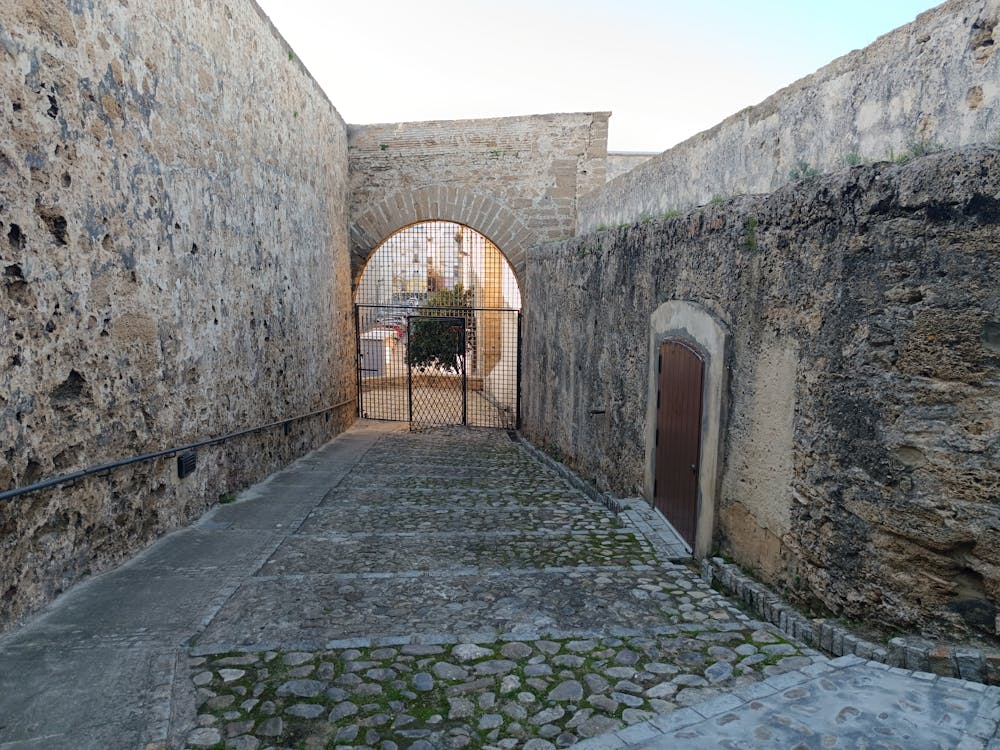 puerta lateral de la muralla | fotografía 1