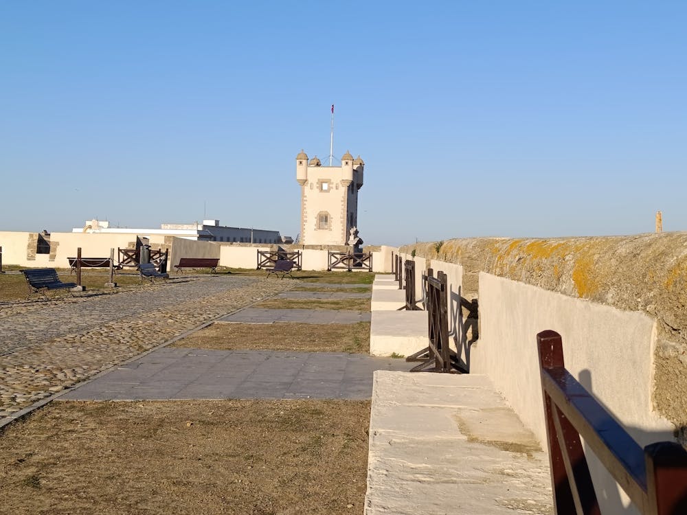 vista lateral de la torre | fotografía 3