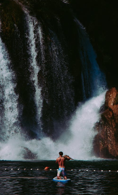 Free Waterfalls Stock Photo