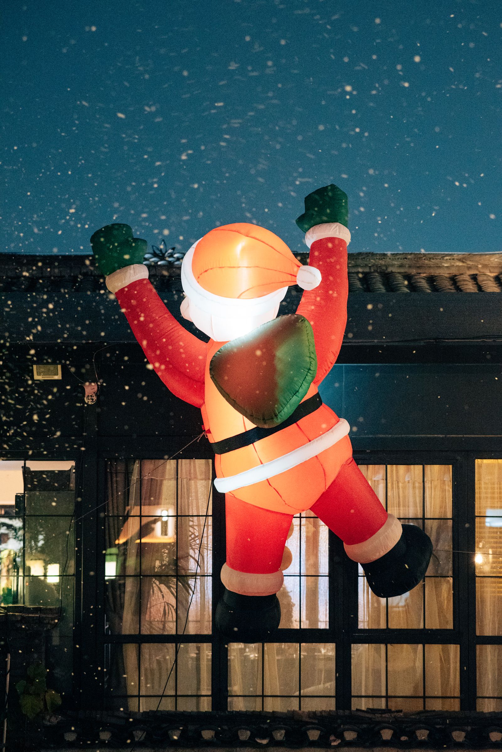 Santa images photos download the best free santa images stock photos