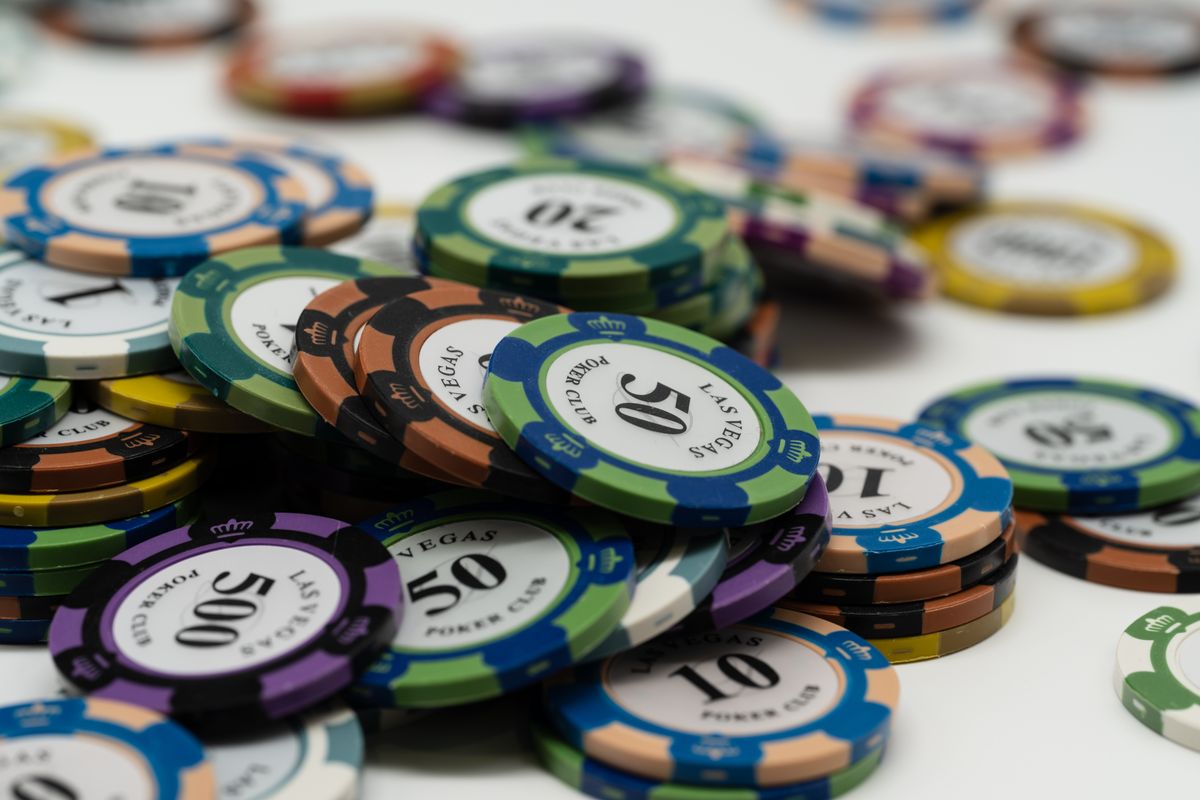 Game Arena : l'IA évaluée aux échecs, poker et loup-garou