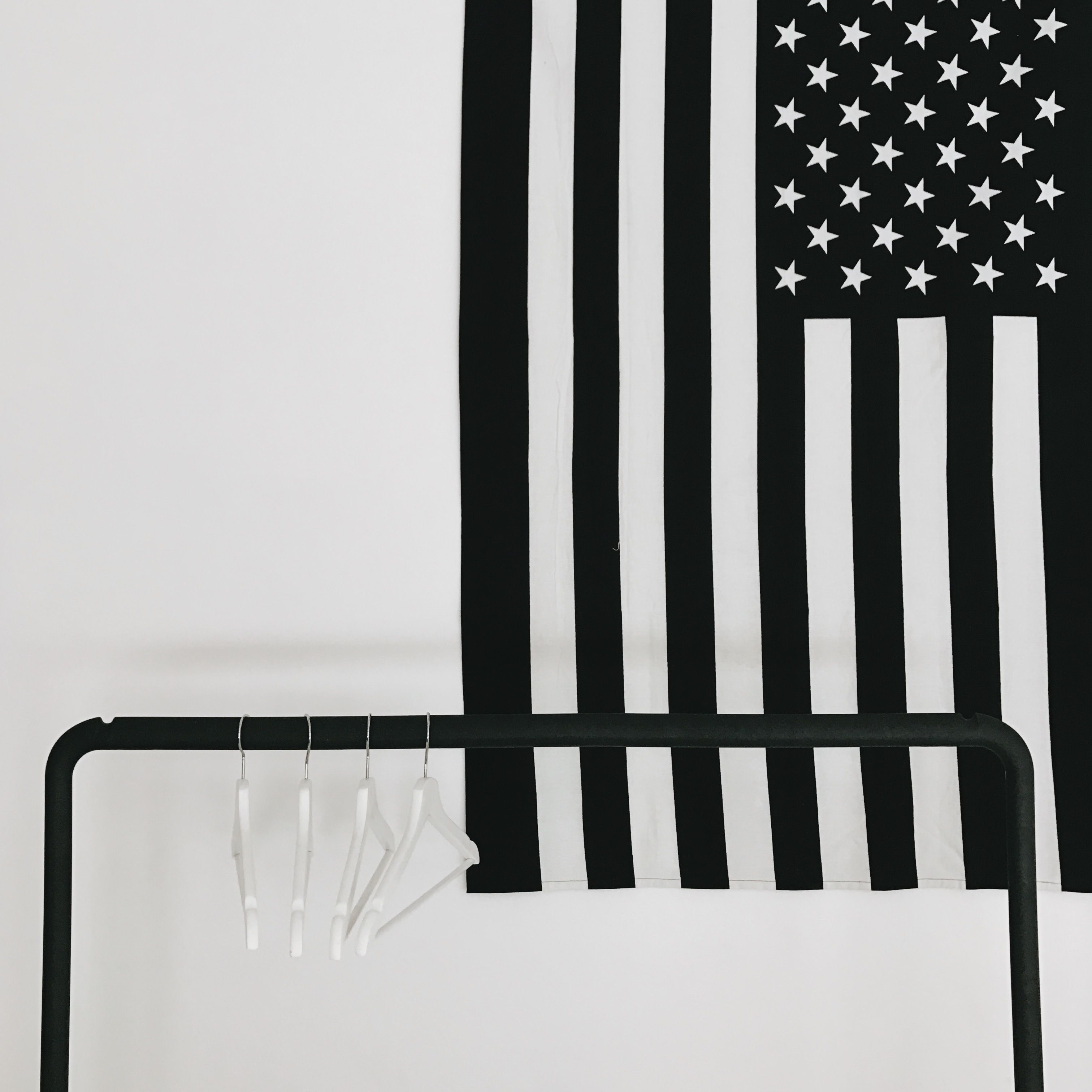 velvet hangers non Fazit 2026