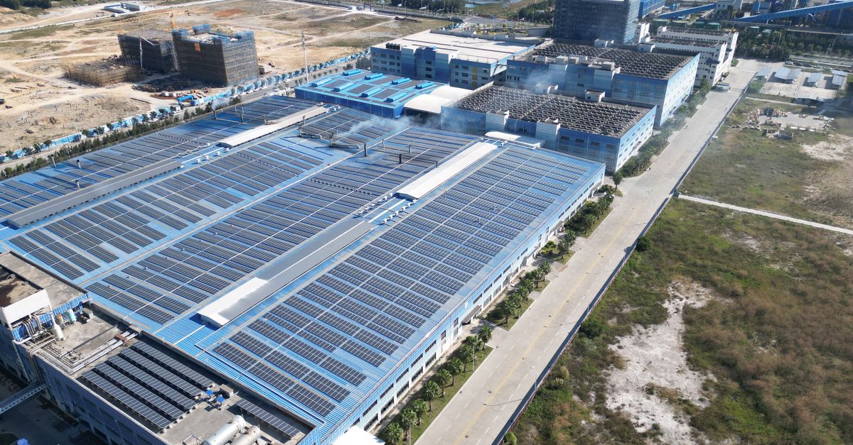 Premier Energies, Waaree Energies Shares Drop 6% After Solar Sourcing Deadline Extension