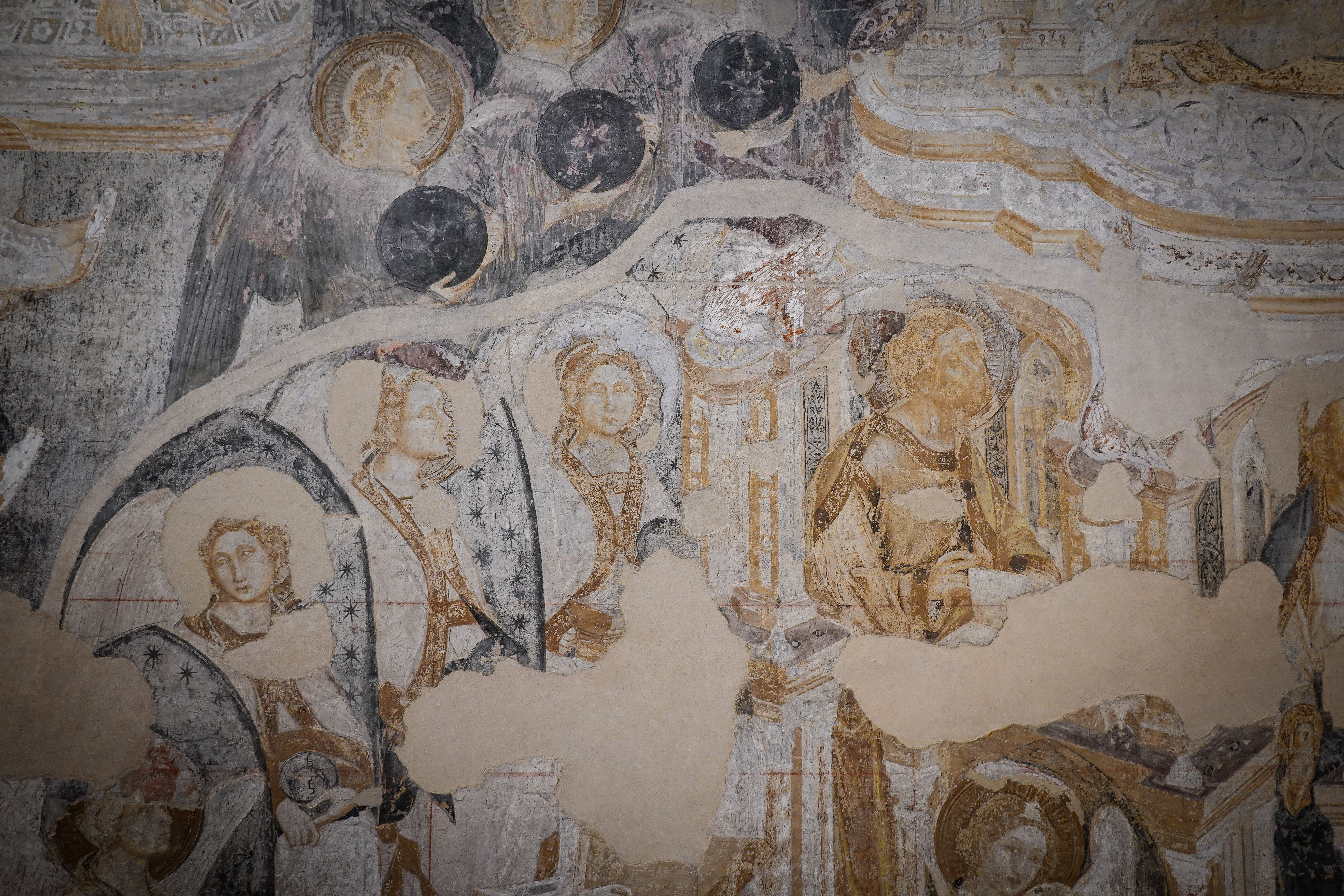 Abbaye Saint-Germain and its Carolingian Crypt