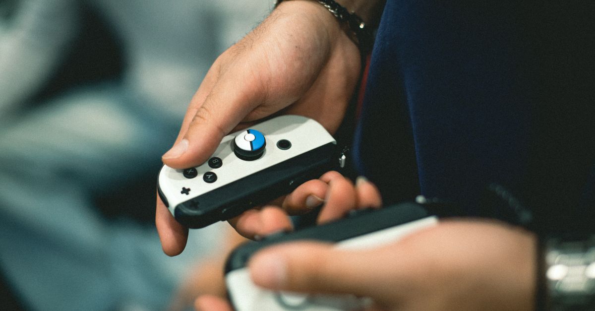 Paris Games Week Highlights French Gaming's Split Reality: Strong Demand, Struggling Studios