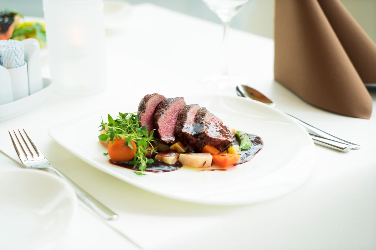 Plato de alta cocina clásica