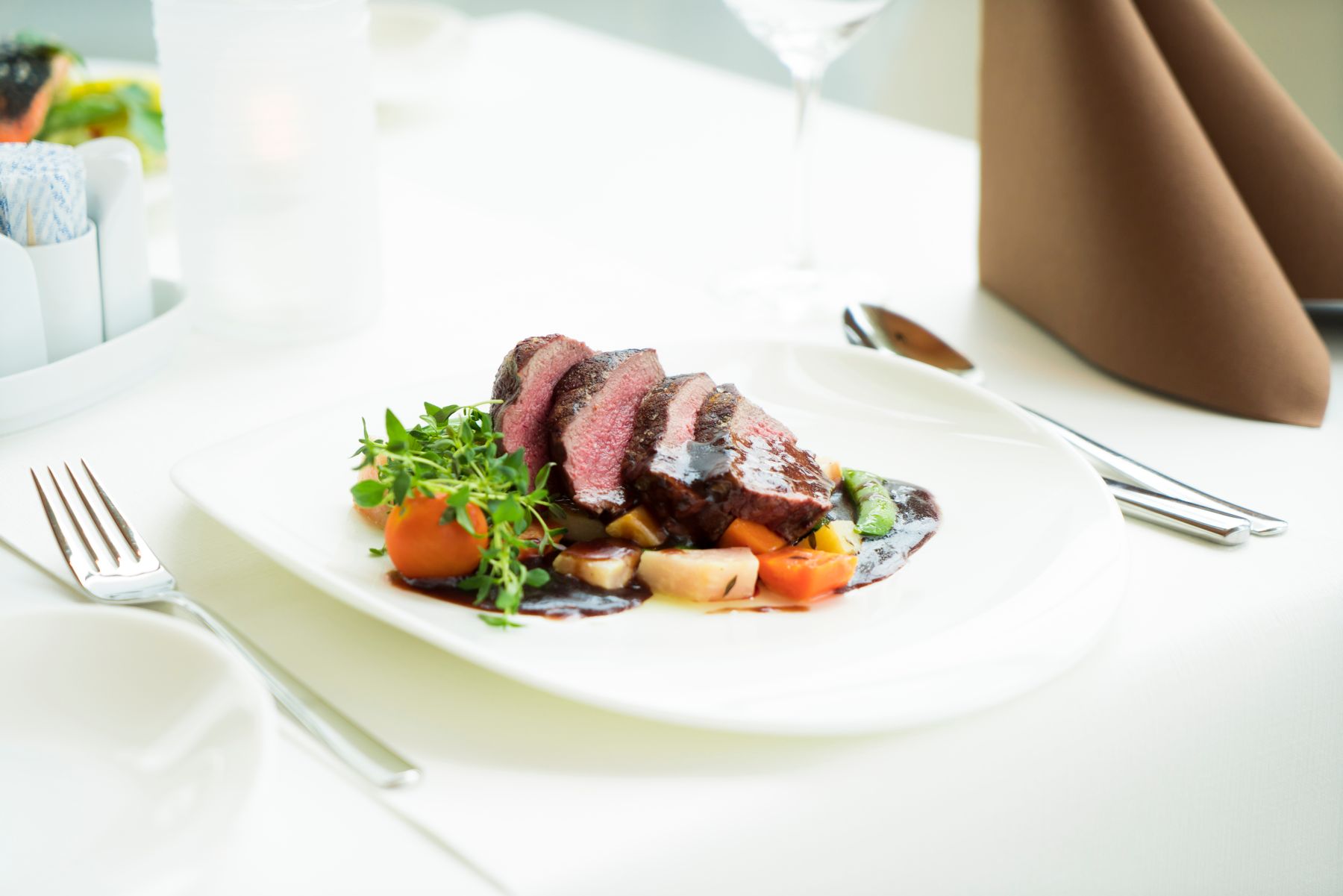 Sliced steak, fine dining plating