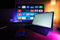 Smart Devices and Streaming Apps in Modern Home Setup