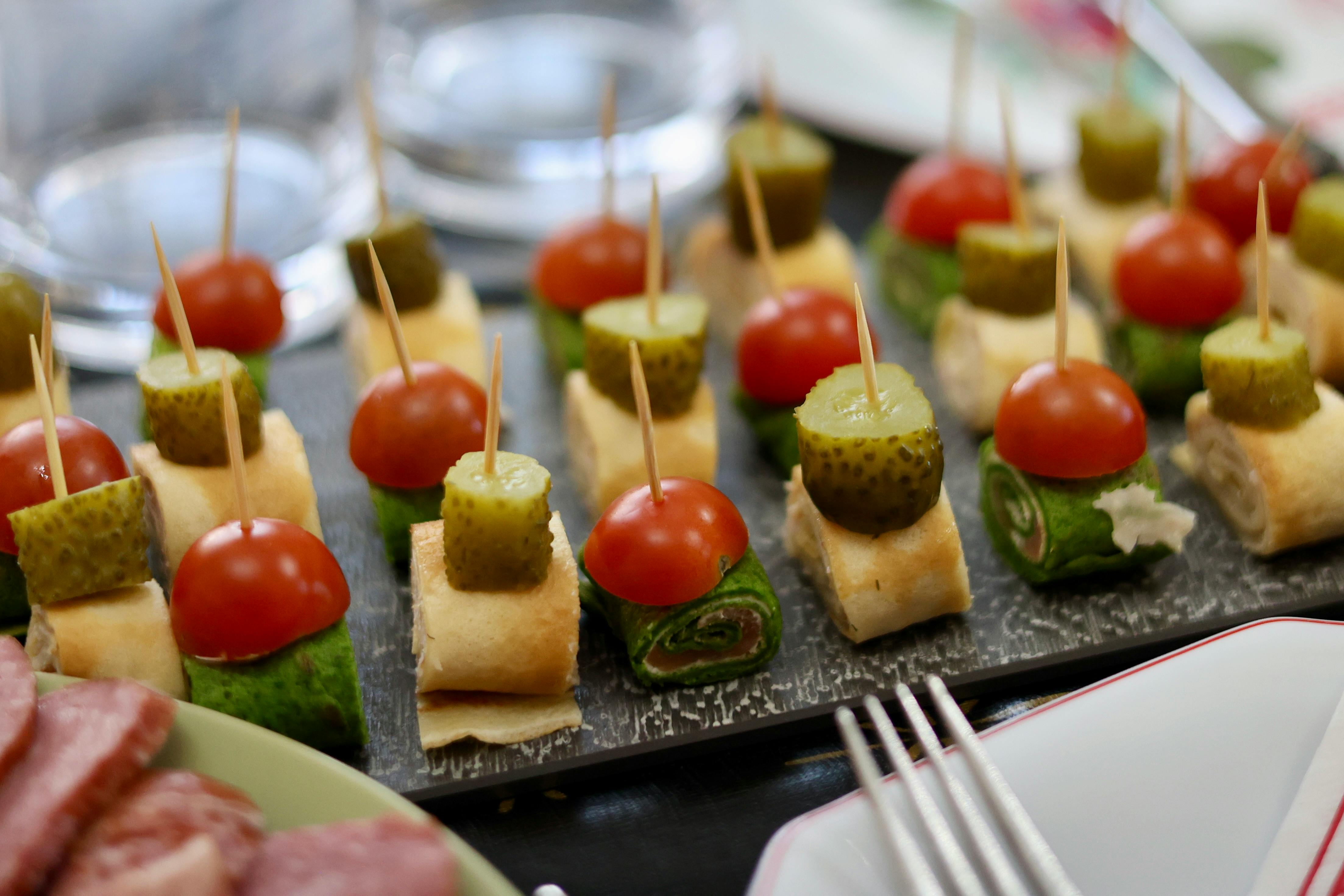 turkey and cheese roll-ups with veggie sticks and grapes - easy healthy packed lunches