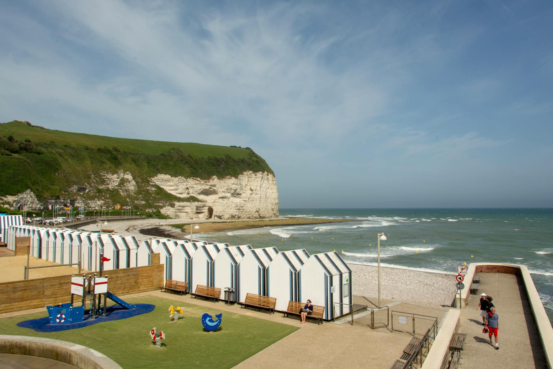 Free stock photo of beach, beach huts, breakers