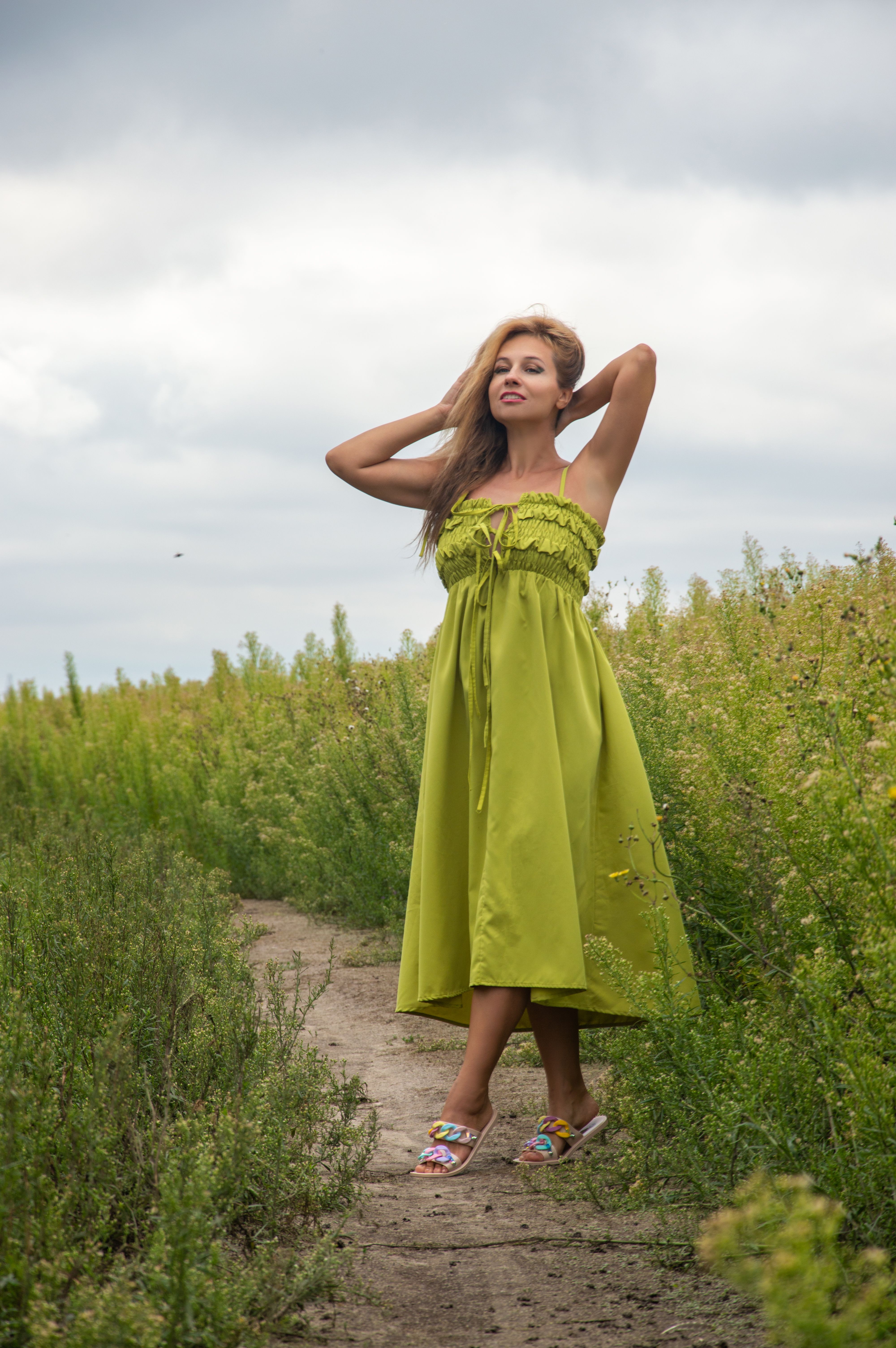 green bean dressing Buy Lush Green Glow Cotton Suit Set Online in India main image 1