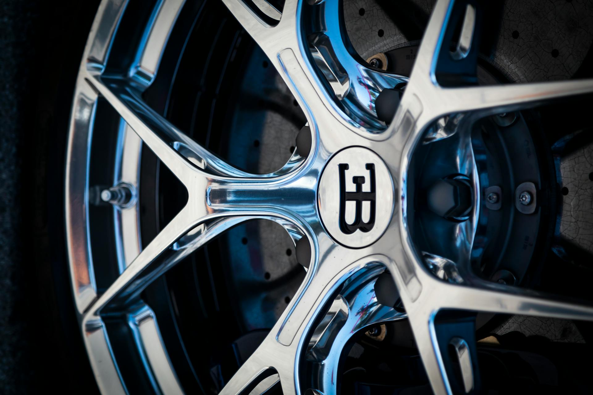 High-quality close-up shot of a luxury car wheel rim showcasing elegance and design.