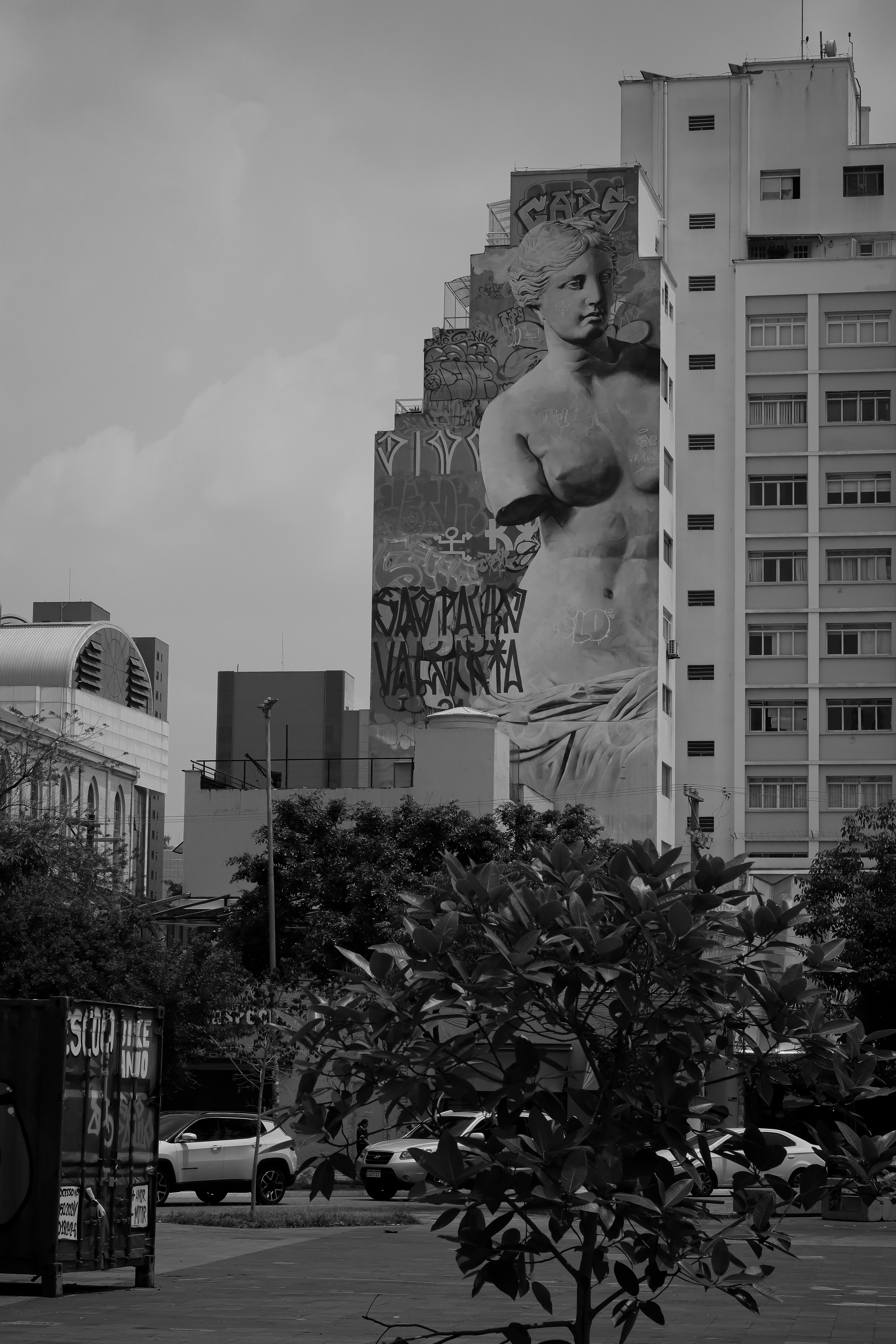 Urban Street Art Mural on City Building · Free Stock Photo