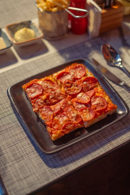 Detroit-Style Pizza