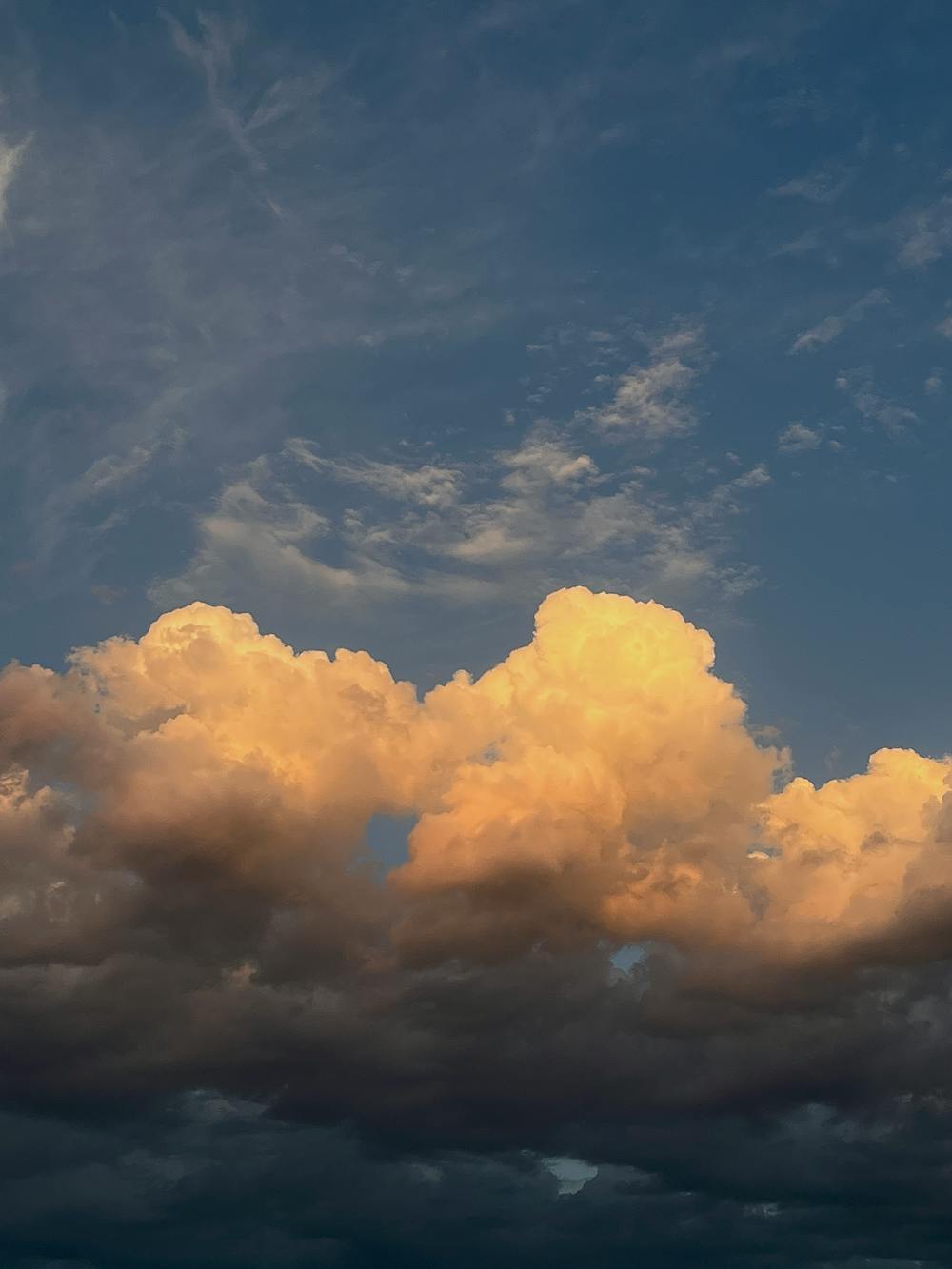 Fluffy Egg Cloud